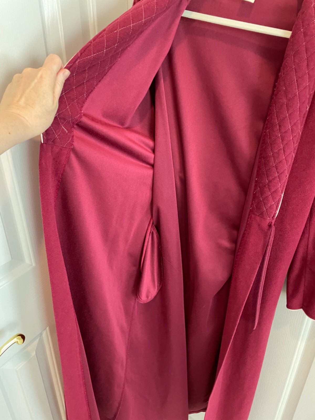 Vintage Jennifer Dale Long Fleece Belted Robe. Burgundy. Ladies 11.