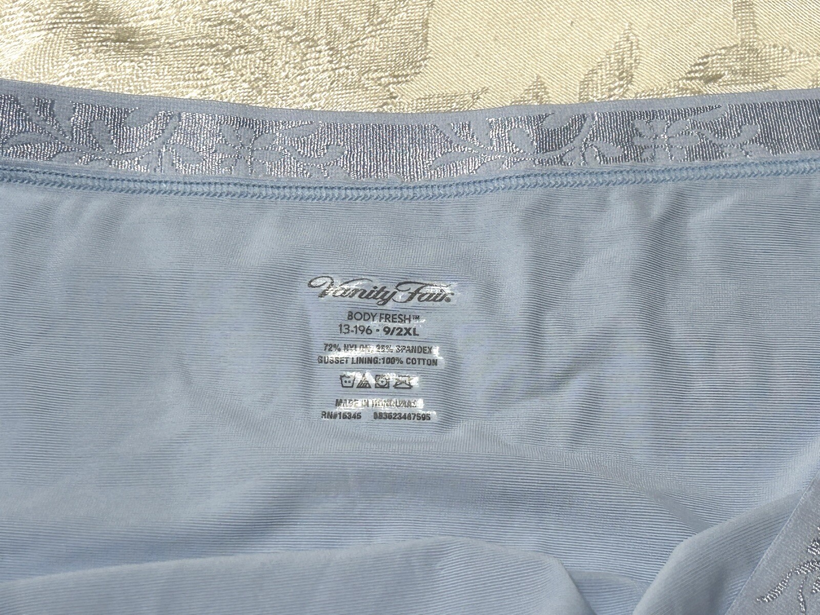 Vtg VANITY FAIR 13196 Body Fresh Ultra Soft Stretch Light & Luxe 9/2XL Panties