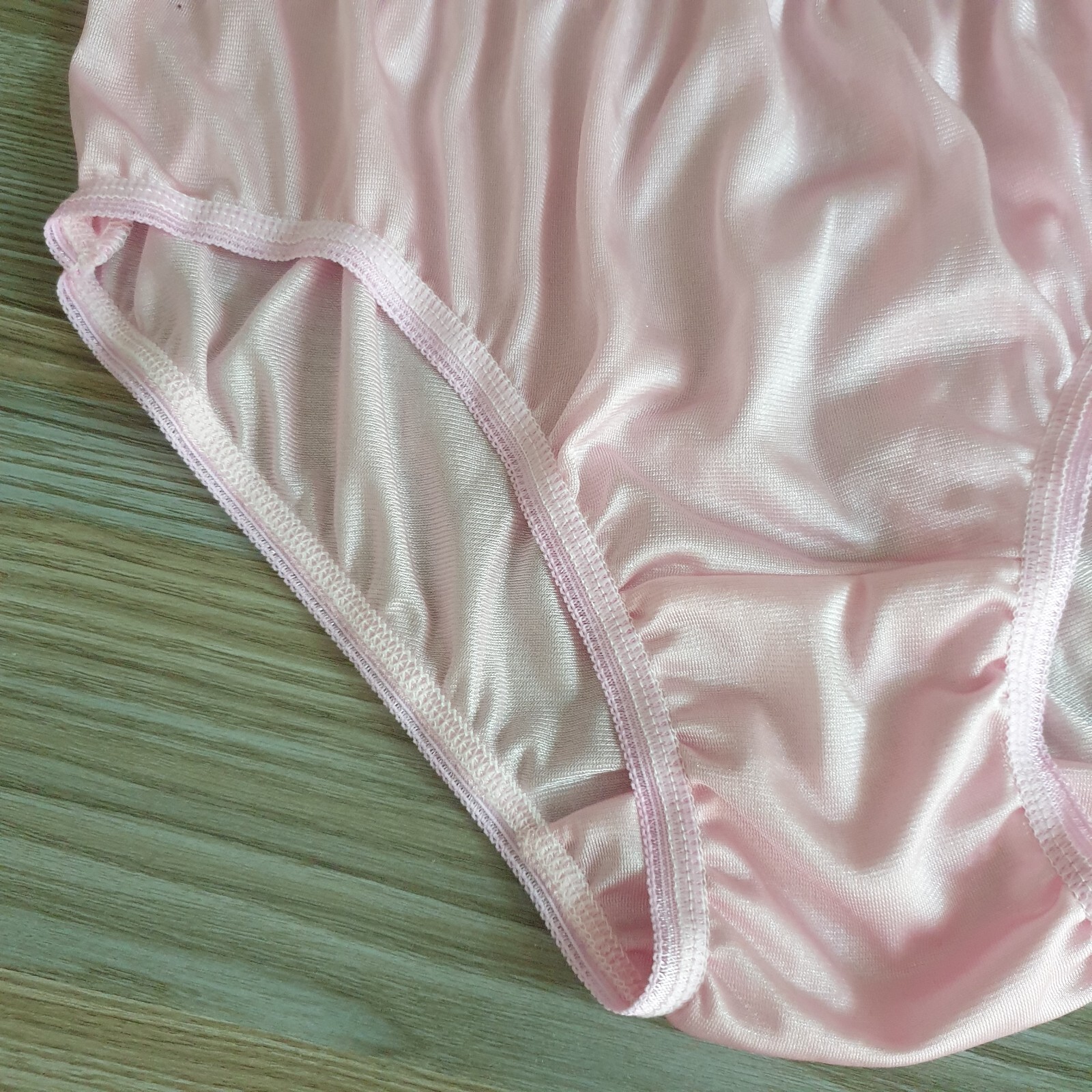 Vintage Silky Nylon Panties Sheer Pink Bikini Soft Brief Size 7-8 Hip 38-42″