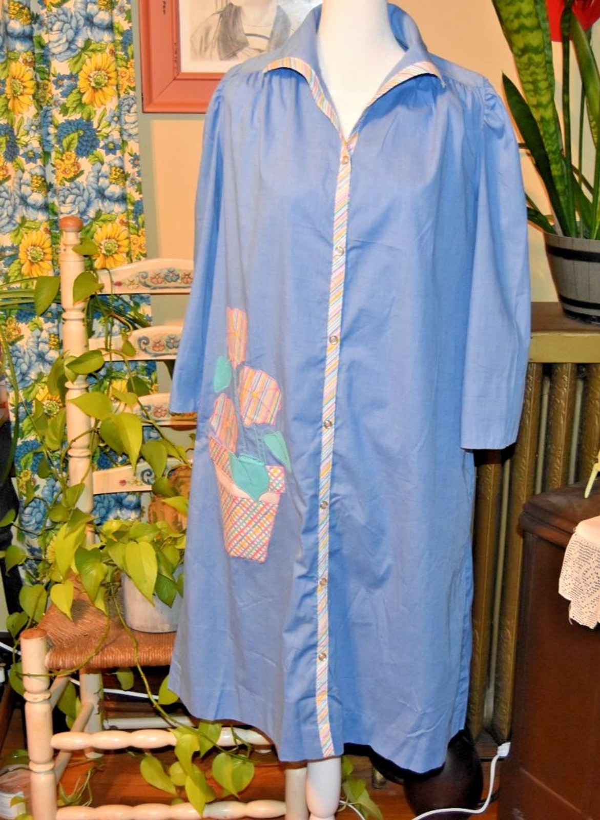Vintage 70s Models Coat House Dress Snaps Pockets Stripe Flowerpot Applique L