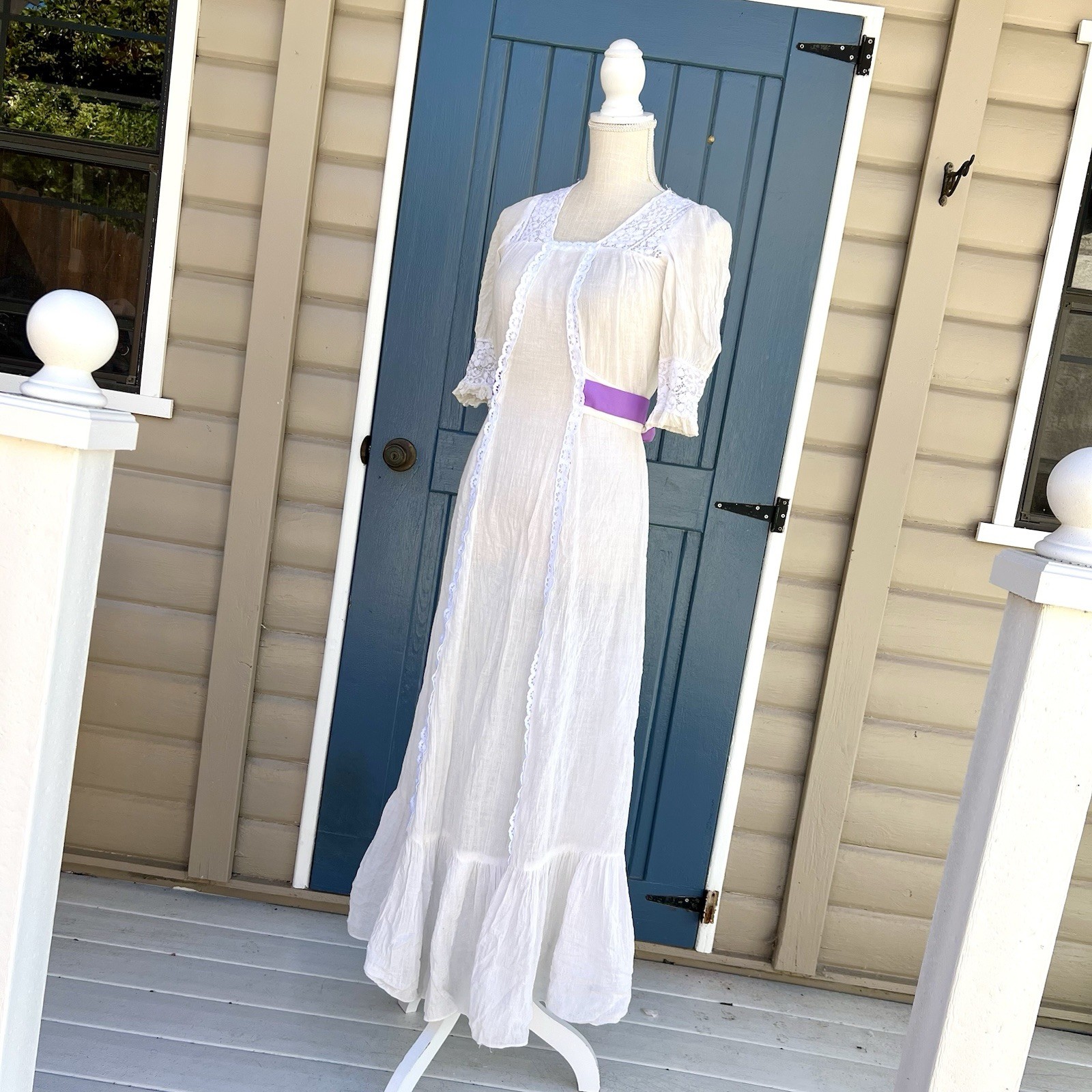 Foxy Lady San Francisco Vintage70s White Lace Prairie Dress, Junior Size 7