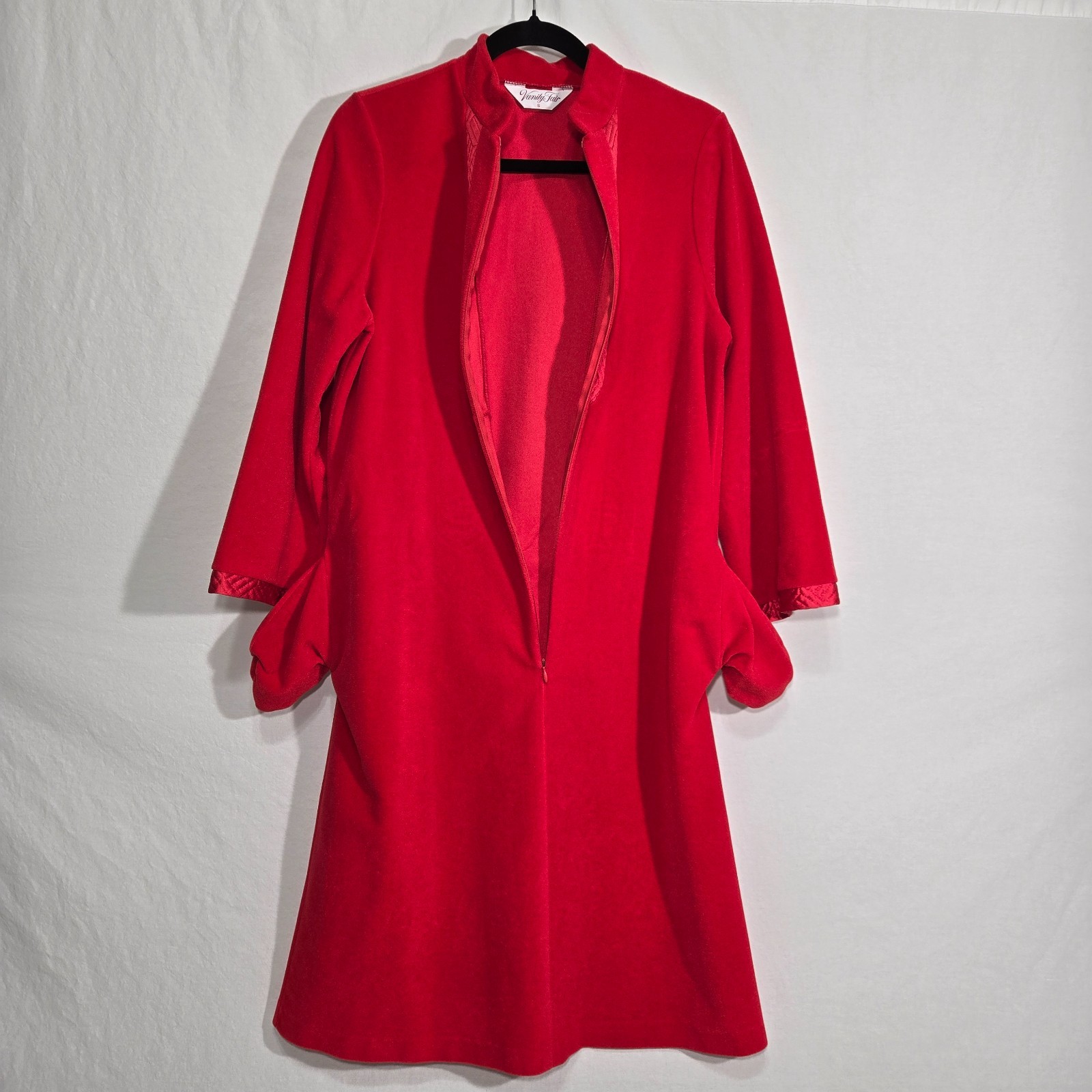 U.S.A. Vintage VANITY FAIR Red VELVET Satin Trim Mid-Length House Dress Size S.