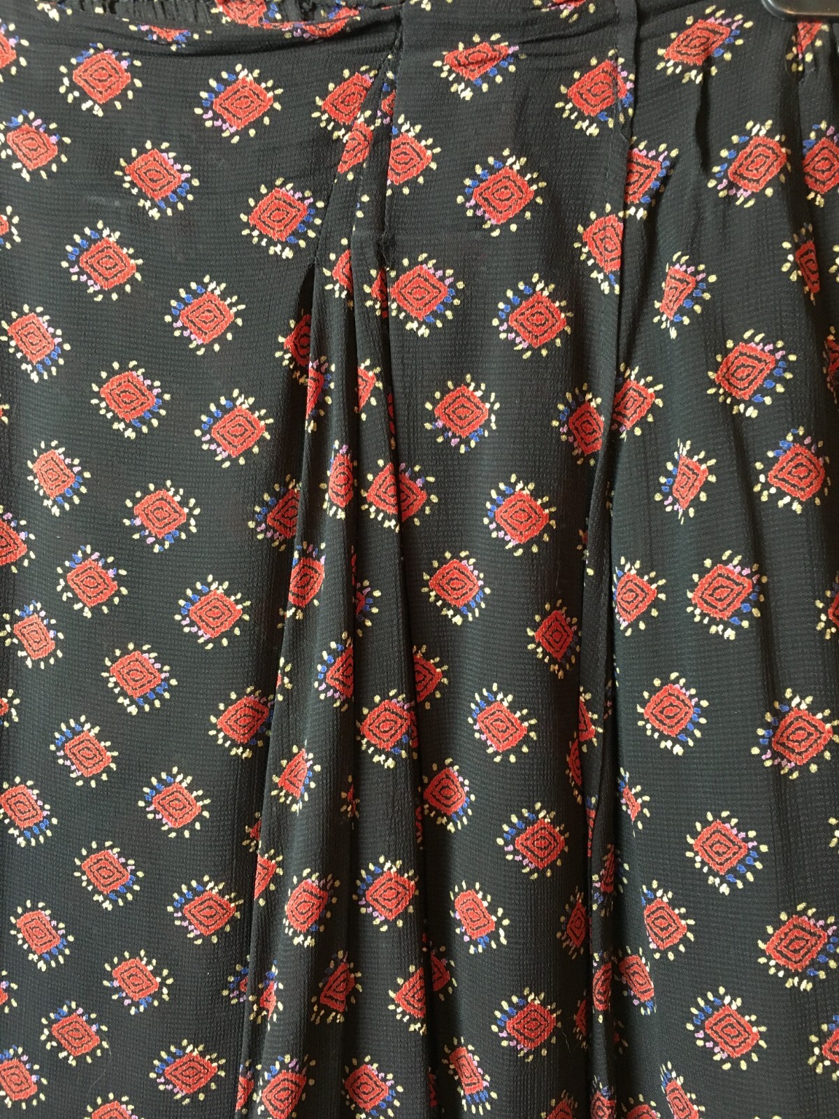 VTG Carole Little Tribal Print Size 4 Long Slim Faux Wrap Skirt Black Red Gold
