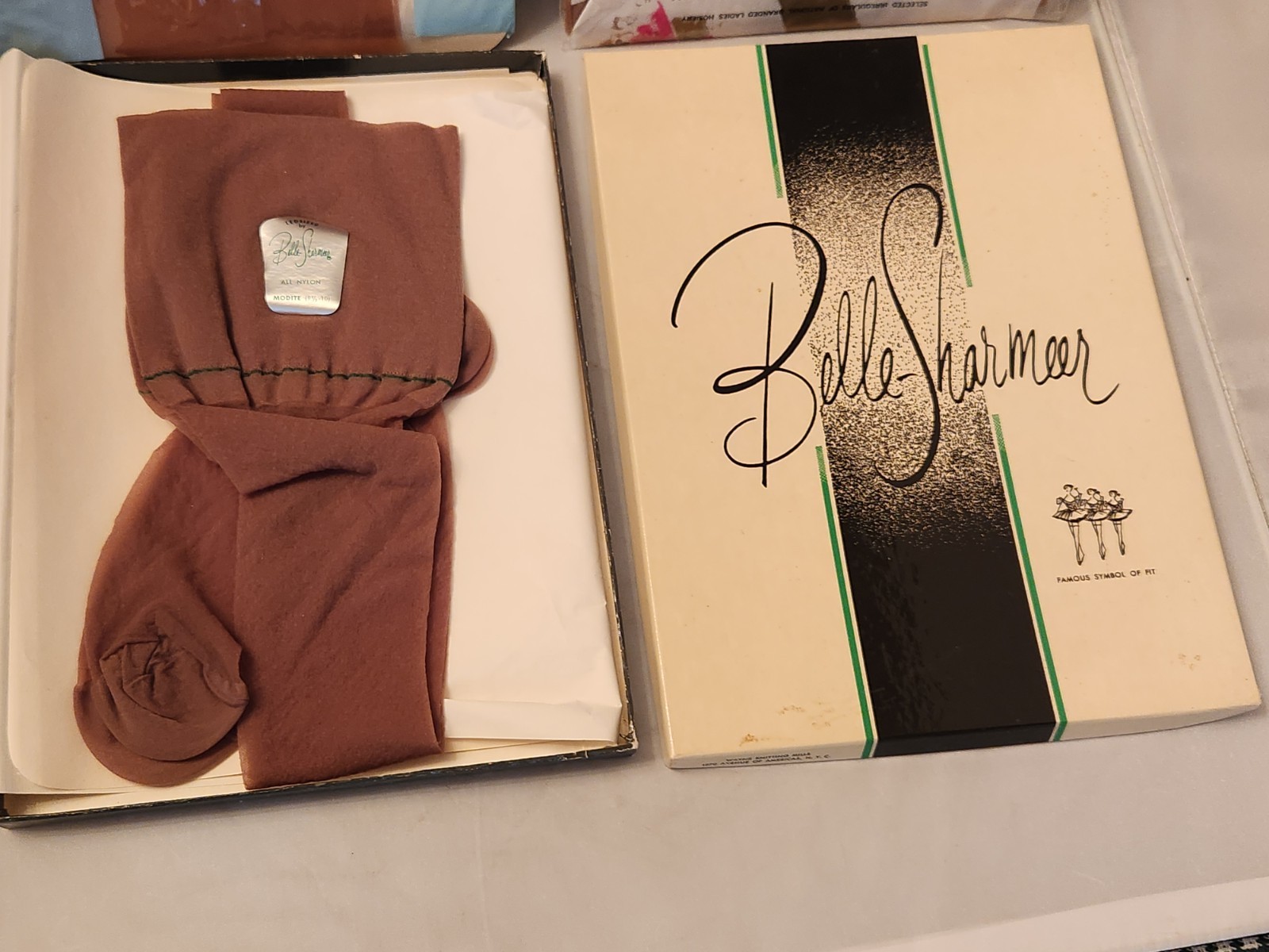 4 Old Vintage Ladies Nylon Stockings Sizes 8 1/2 – 11″ Unused In Pkgs