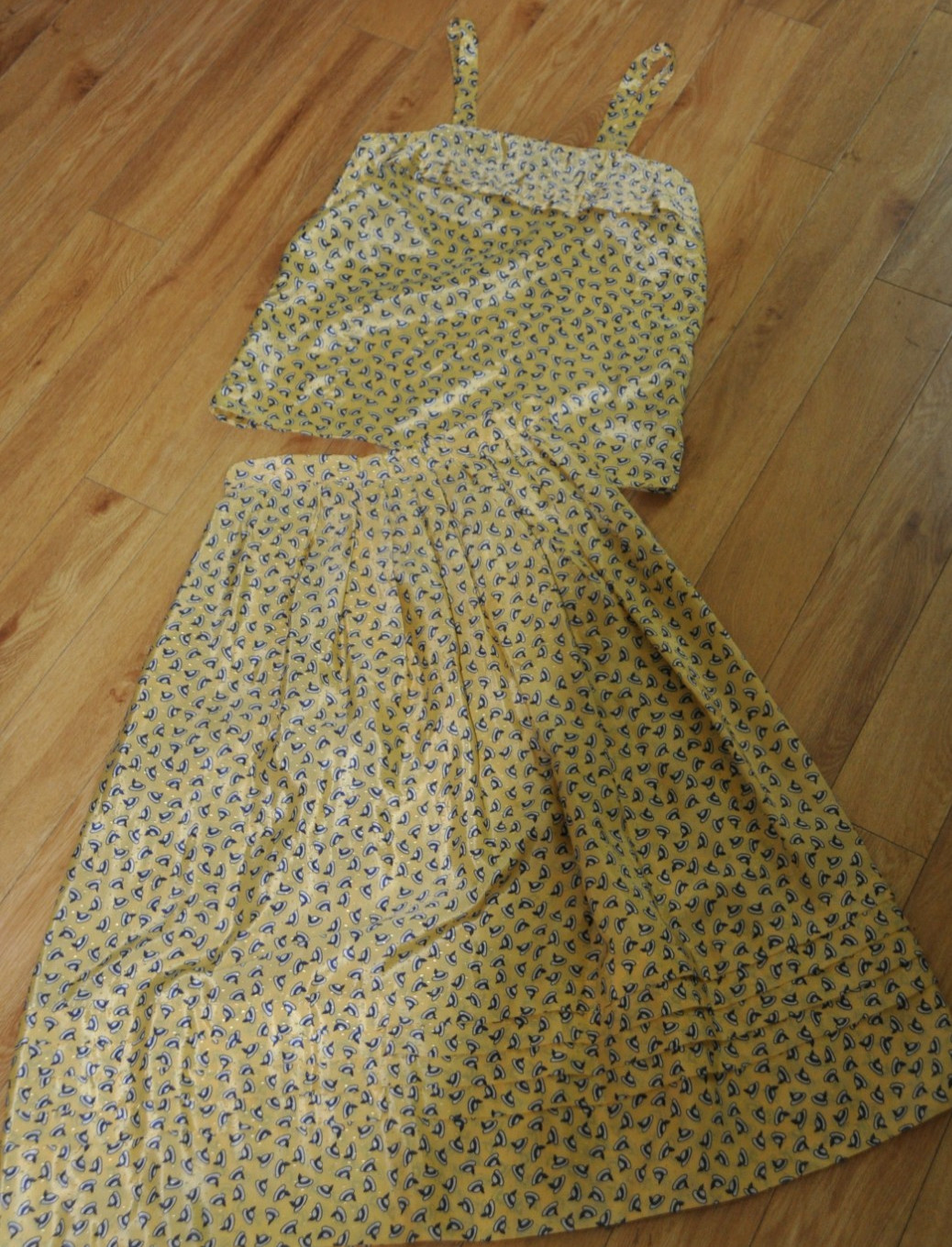 Vintage 80’s Howard Wolf Silky Skirt w Matching Blouse Set Women’s Small