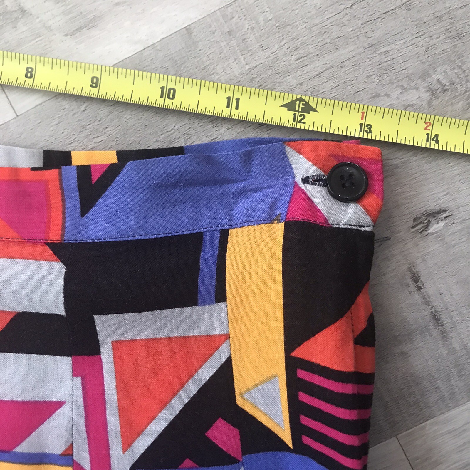 VTG Small Geometric Mod Abstract Art To Wear 80’s Colorful Picasso Artsy Vibrant