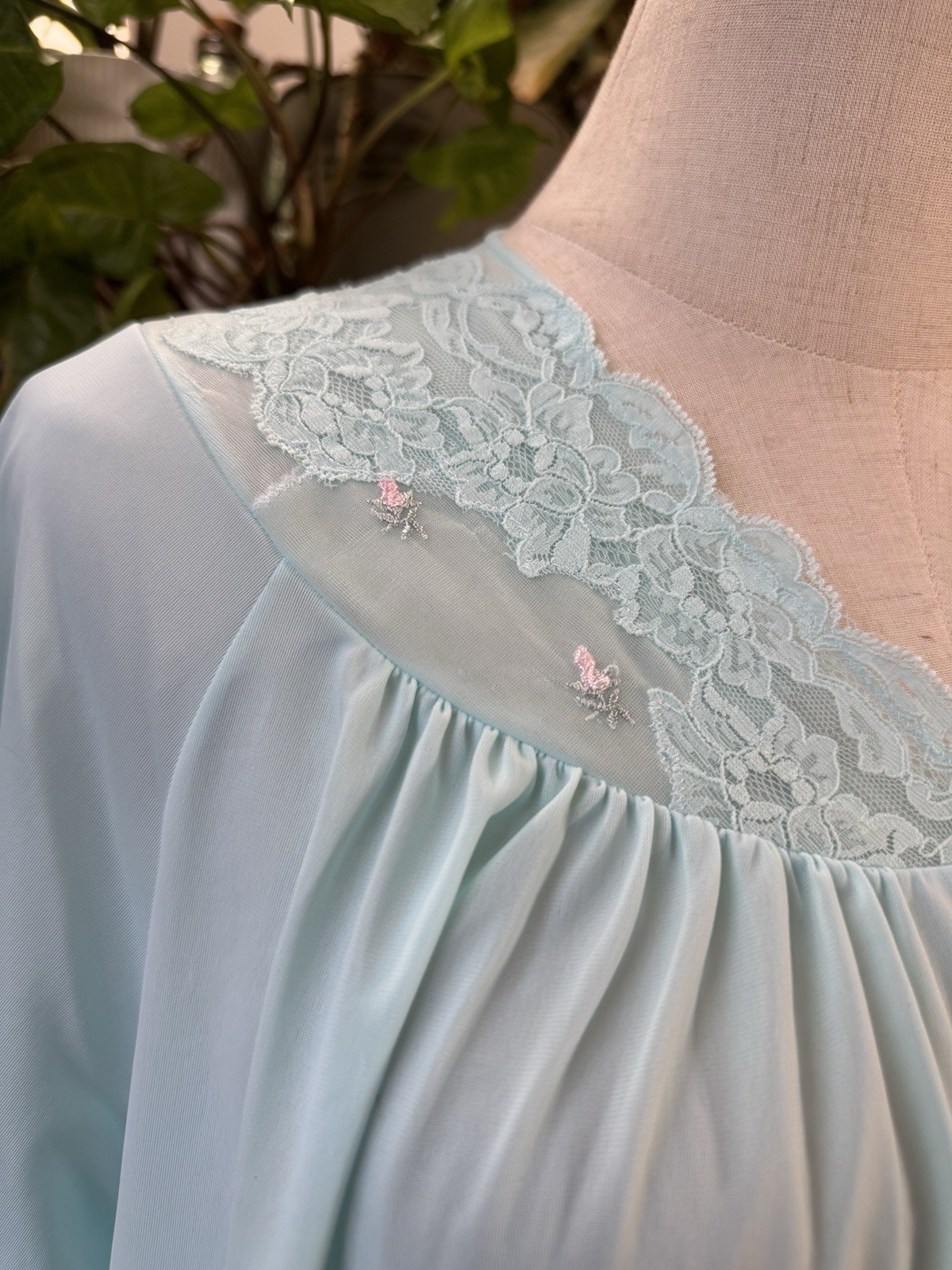 M Shadowline Lace Embroidered Tea Roses Mint Blue Silky Satin Robe Button Pocket