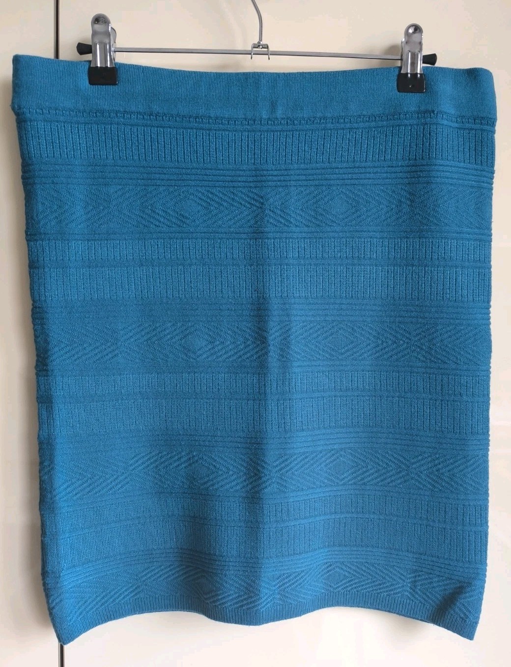Vintage petrol color knitted pencil skirt