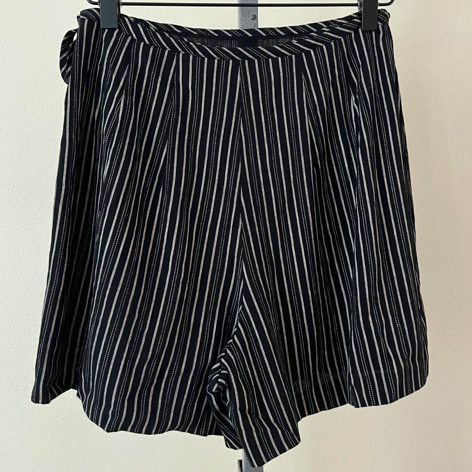 Vintage Star C.C.C. City Clothing Co. Size Small Faux Wrap Skort