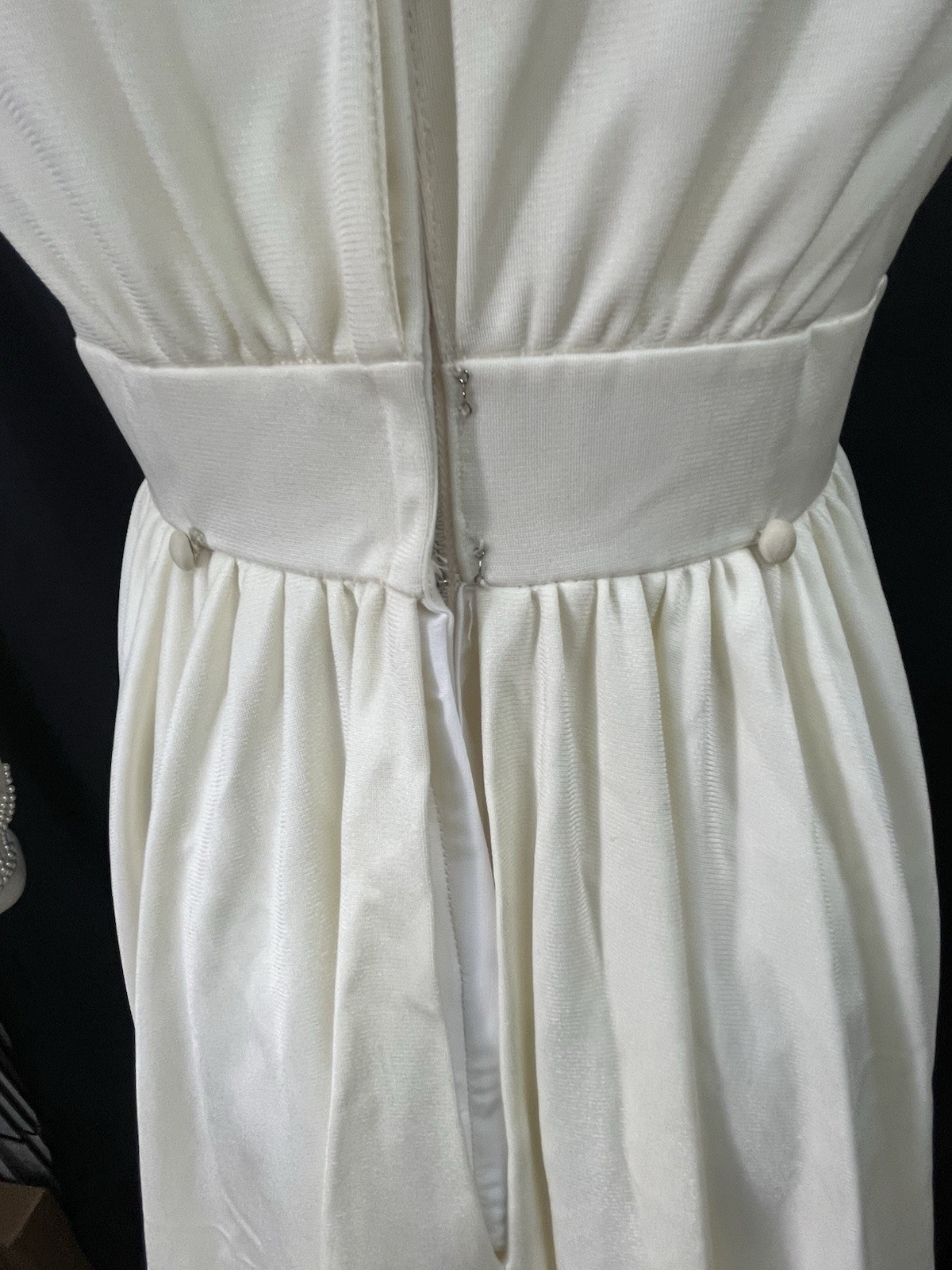 1960s Vintage Handmade Wedding Dress Train Pearls XS Metal Zipper W/ Headband