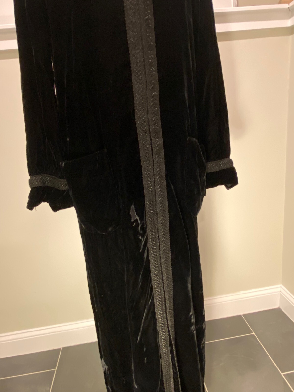 Vintage 1960’s Mr. Mort Stan Herman Black Velvet Robe
