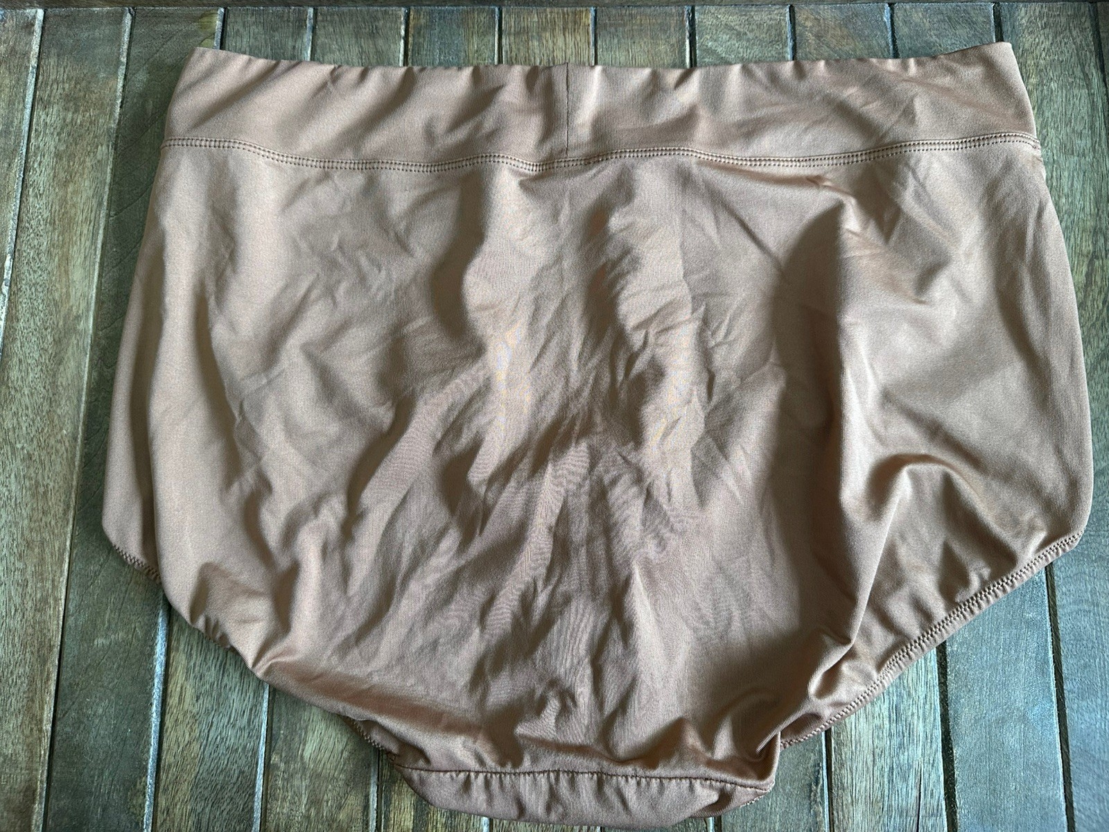 Vtg Olga by Warners 9 2XL Nude Beige Silky Brief Panties Panty