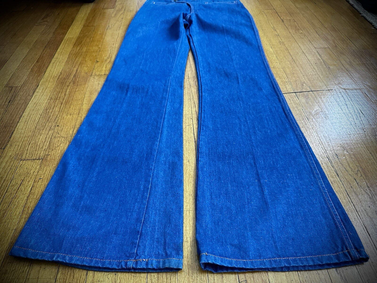 Vintage 70s Y2K Blue Denim Big Bell Bottom Jeans 32 x 38 Flare Low Rise 684 646