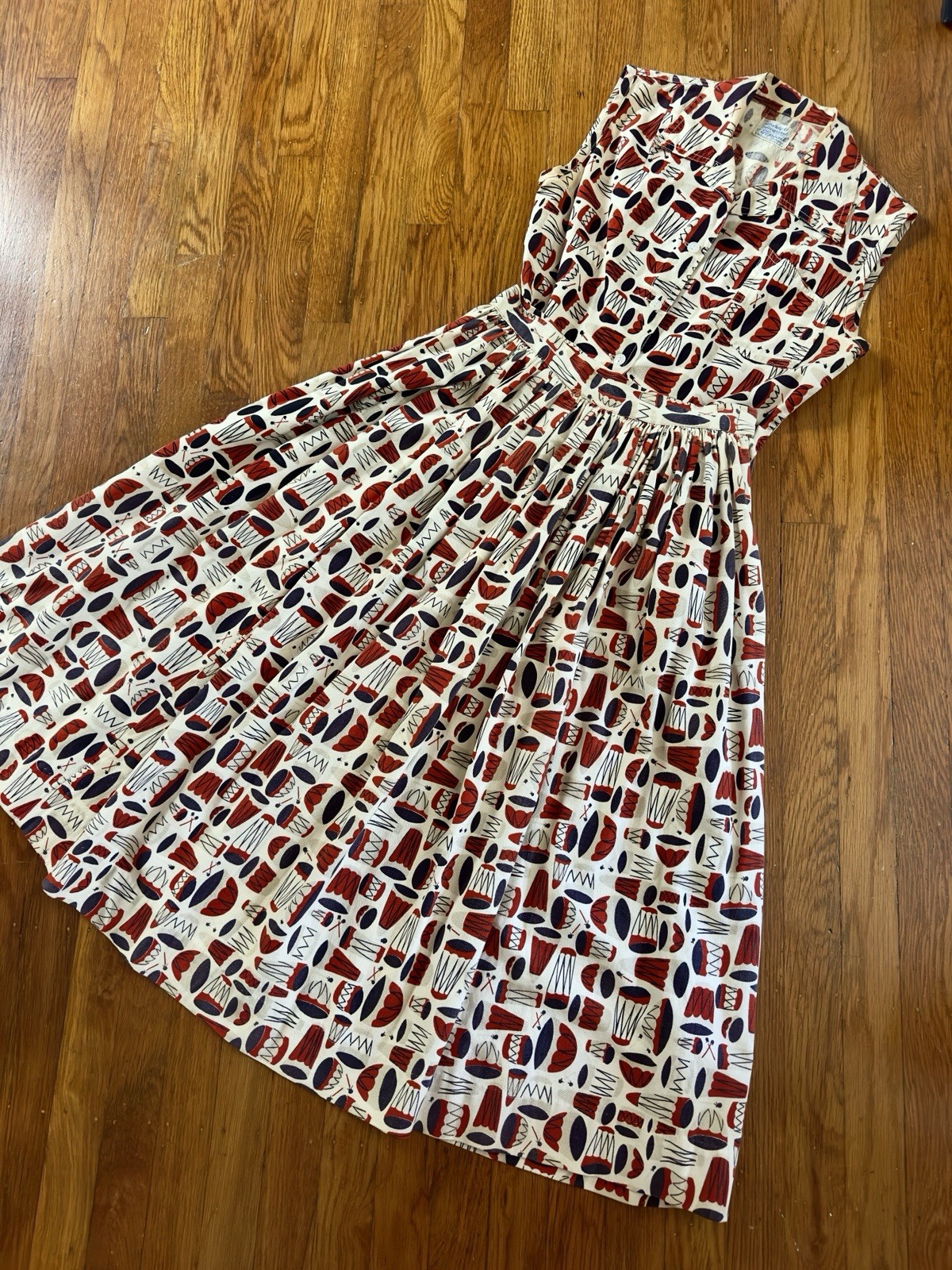 Vintage 1950s Novelty Print Blouse Skirt Two Piece Set Rare Tiki Drums Hawaiian