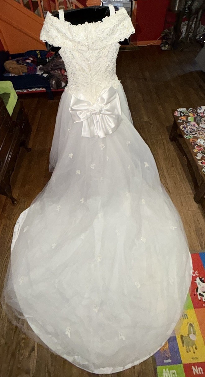 Vintage MORILEE Wedding Dress Size 14 Beaded Lace & Tulle- Long Train EXC