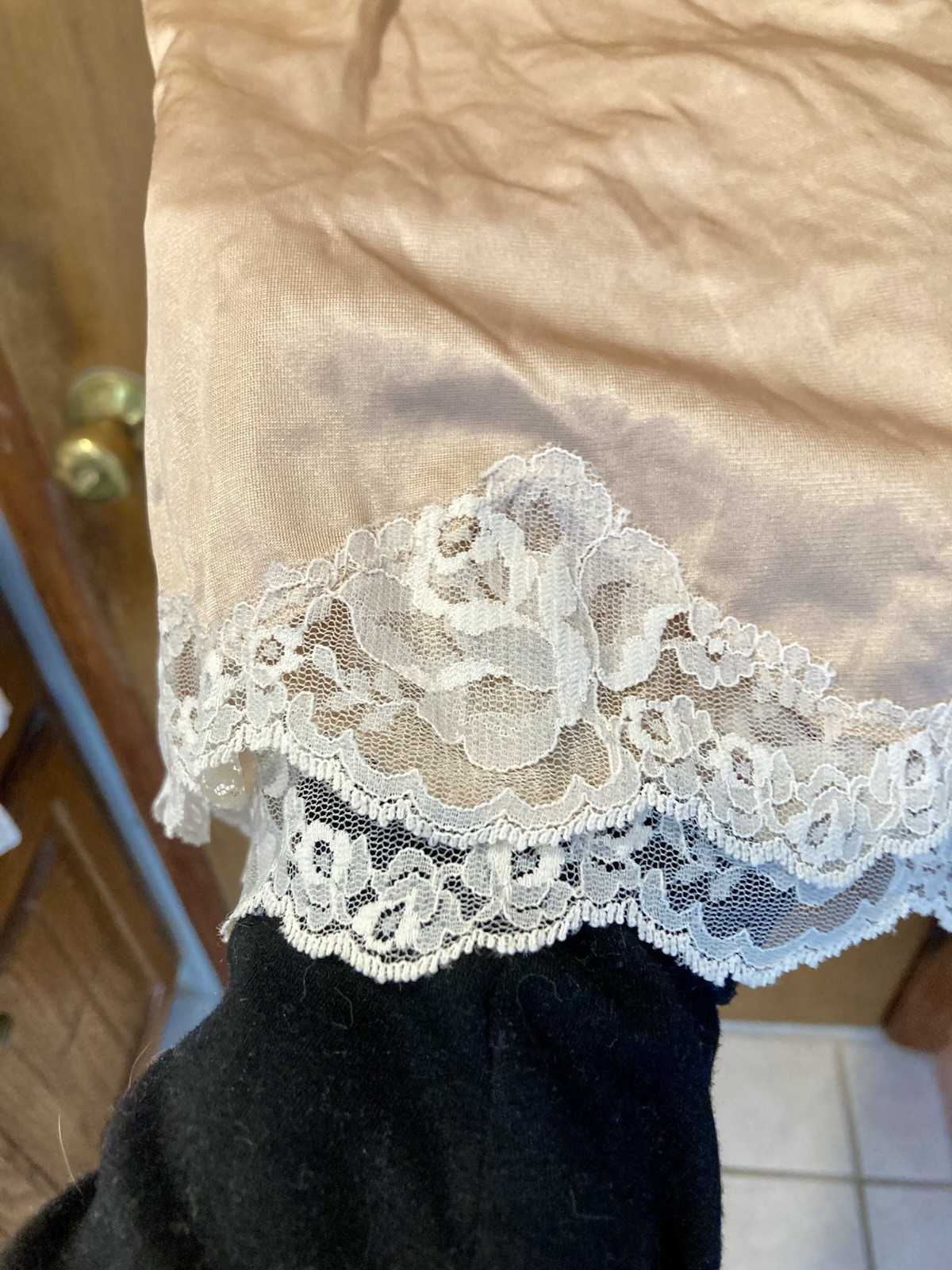 Vintage 1/2 Slip Lady Annabelle Glossy Champagne/Ivory Lace Waist 28/38” Lng 29”