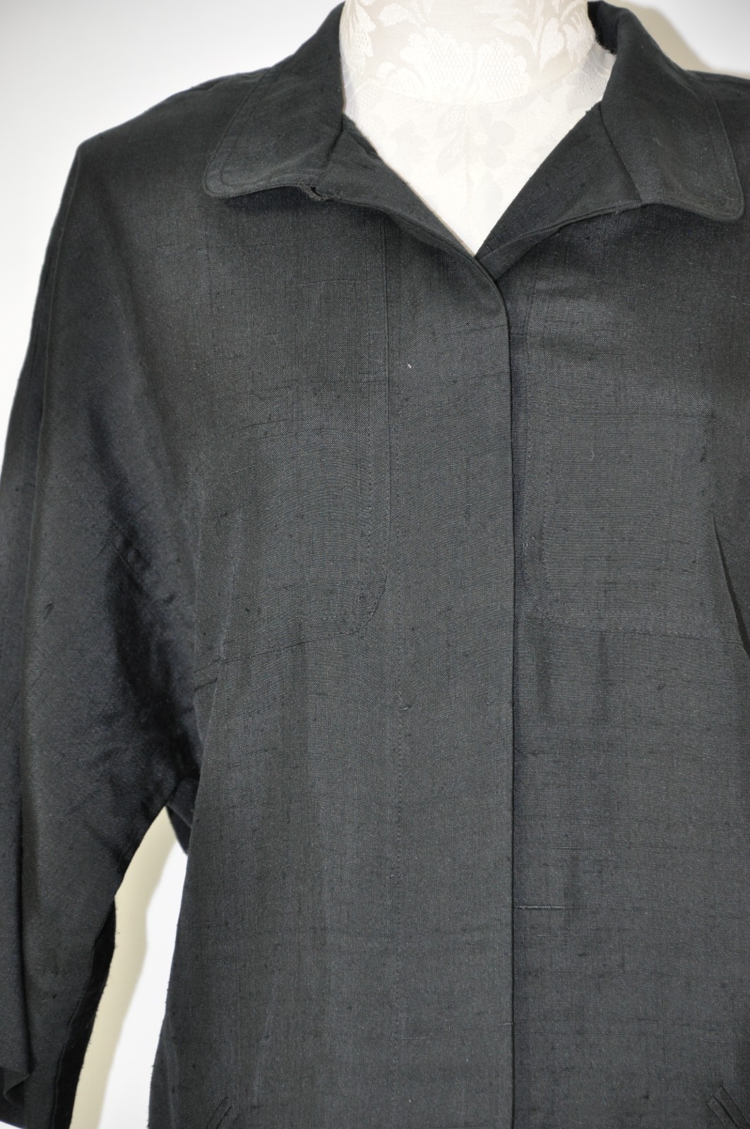 90s Black Textured Raw Silk Long Sleeve Button Front Modest Shirtdress Women M L