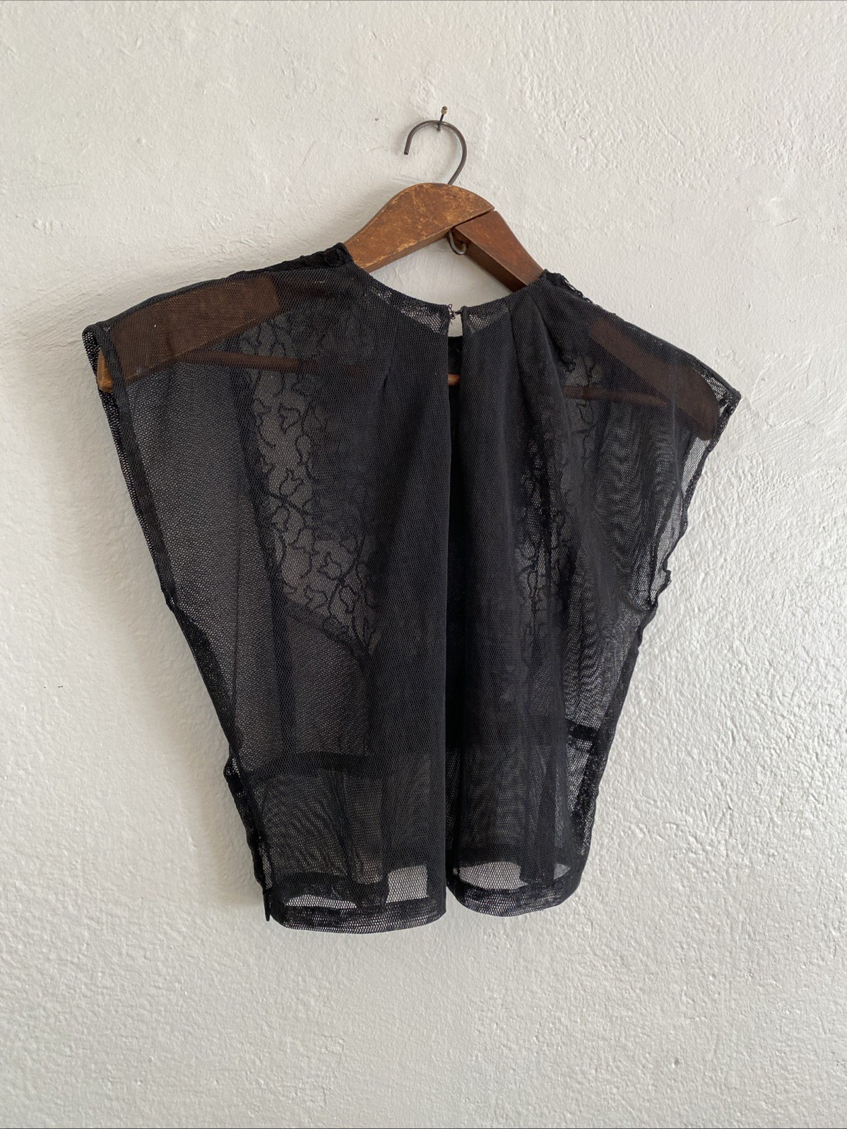 Vintage 20s Sheer Net Tulip Embroider Ruffle Top w/ Antique Keepsake Note Sz S M