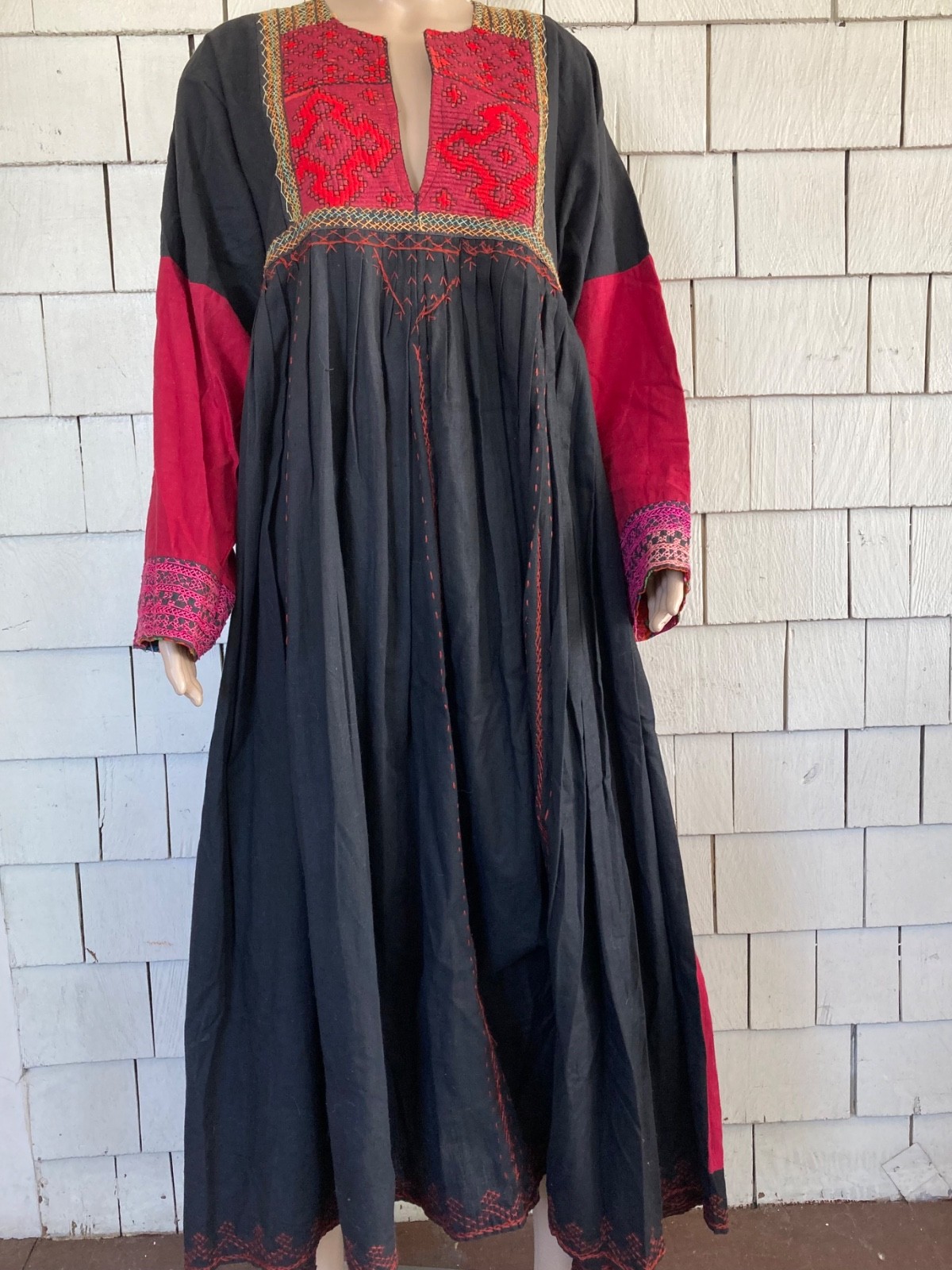 Vintage Boho Cottagecore Black-multi Embroidered Maxi Dress Size Medium