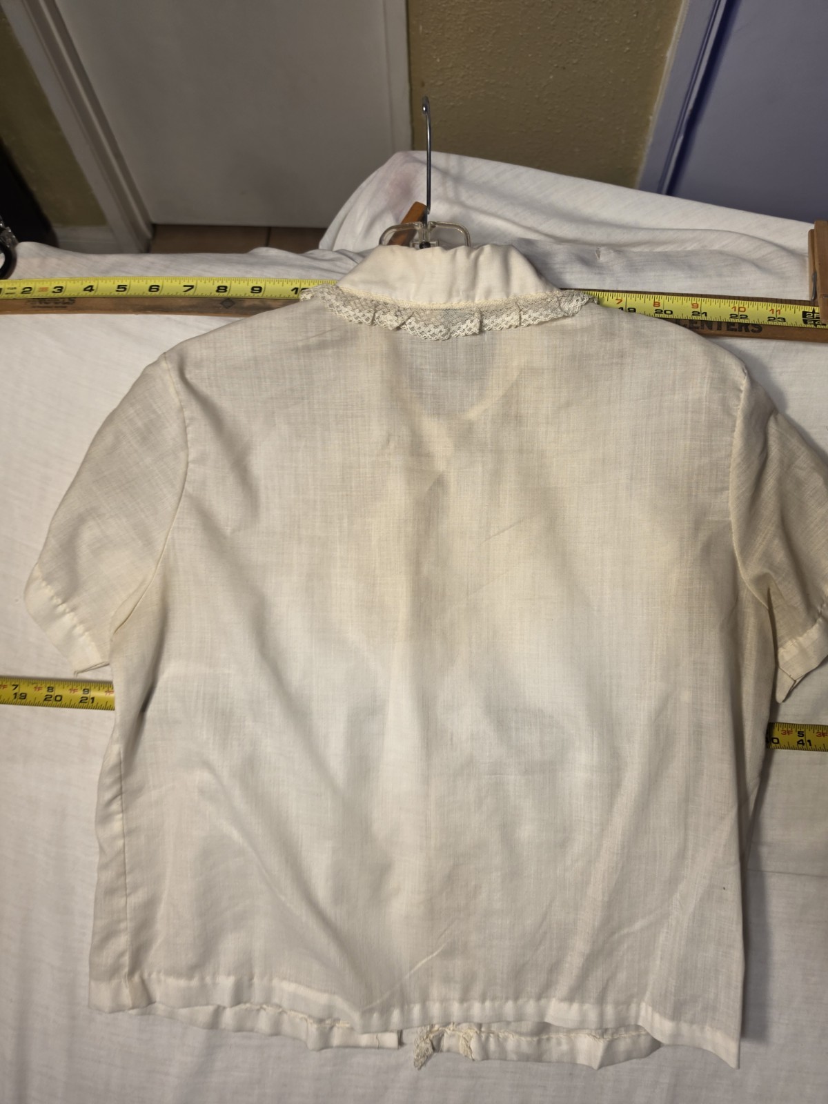 ILGWU Vintage Ivory Button-Front Blouse Short Sleeves Lace Collar, Size 36
