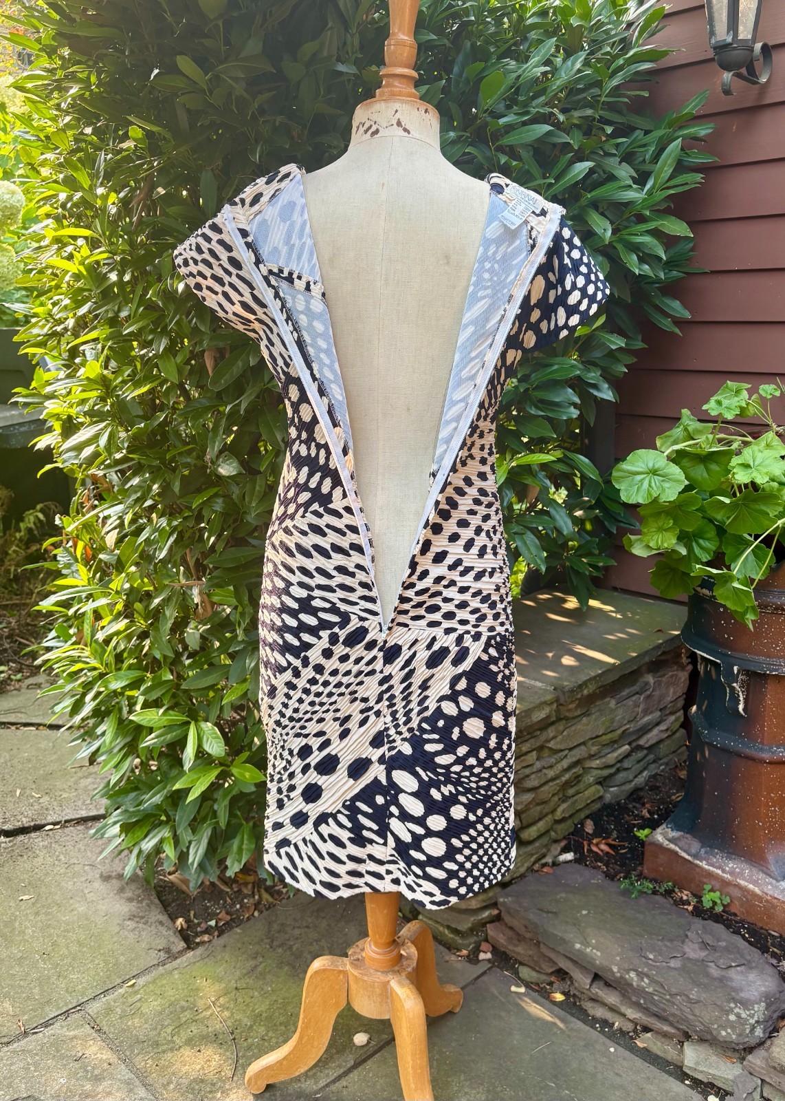 FONTANA DRESS vintage ITALY Veneziano BLACK WHITE POLKA DOTS body con ruched 44
