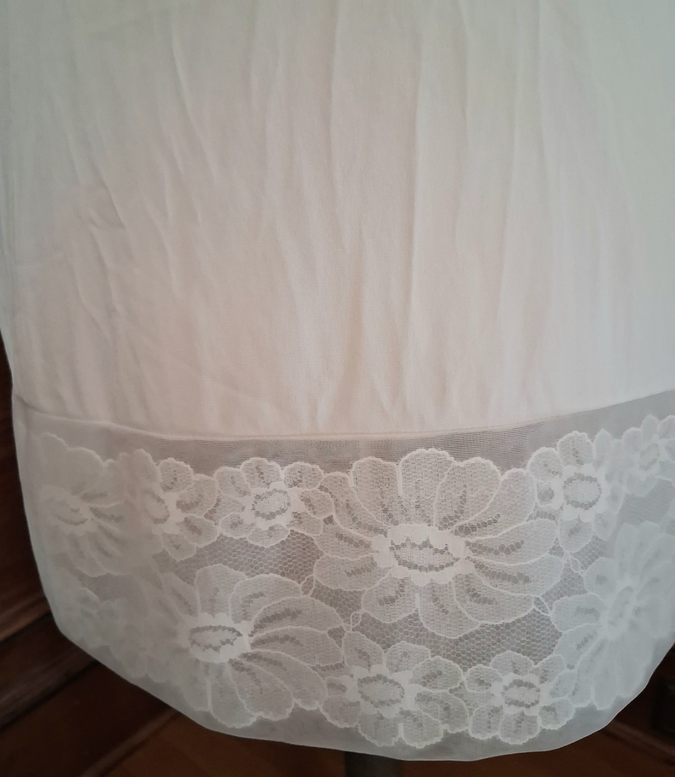 Vintage 1970s Vanity Fair White Lacy Romantic Cottagecore Coquette Slip Dress