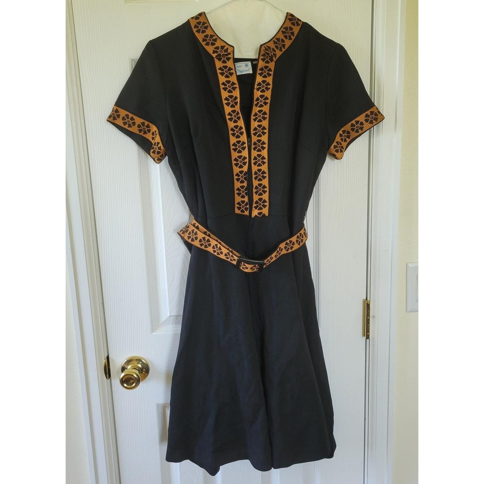 Vintage Lorac Original Black Mustard Floral Knit Front Zip Belted Dress Size 12?