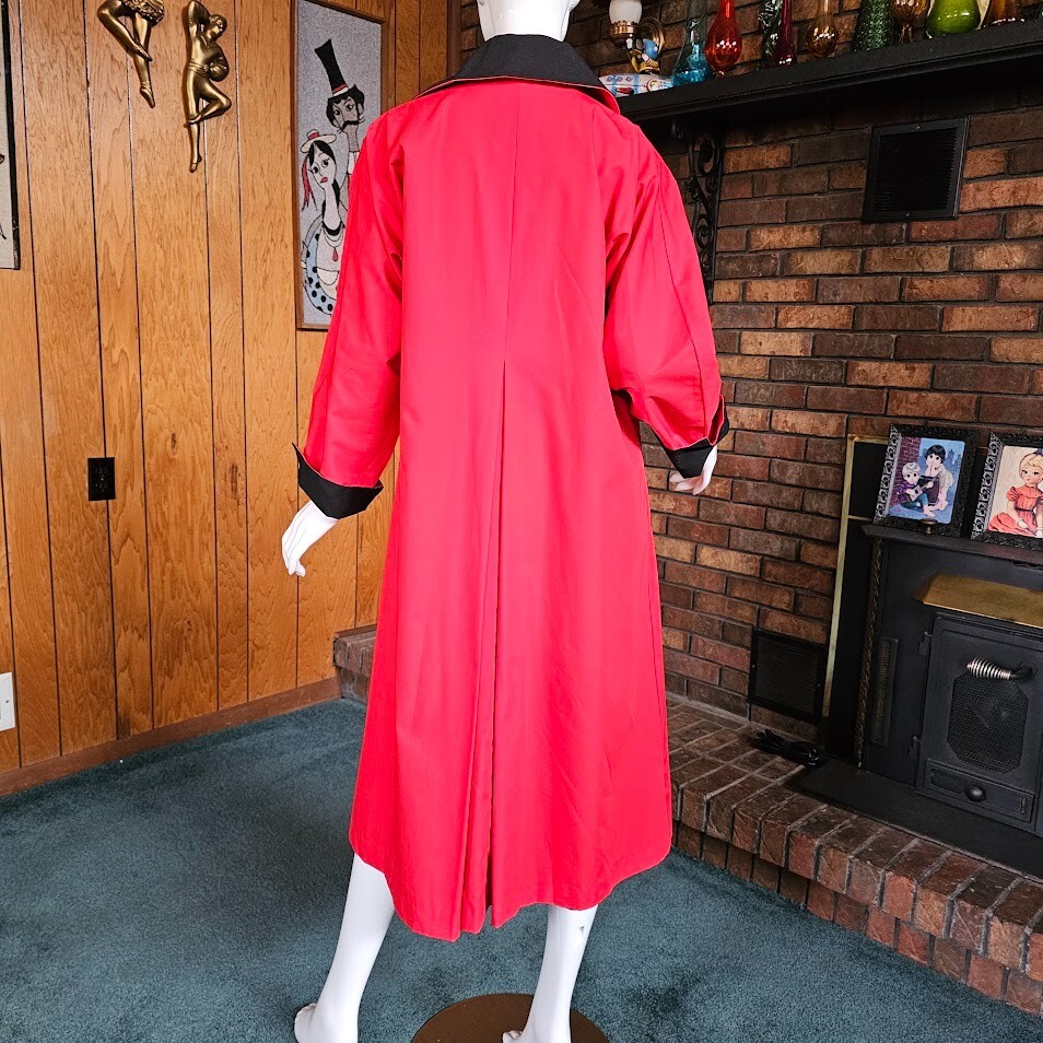 Vtg 80s Pauline Trigere Reversible Red Black Wing Cuff Swing Trench Car Coat M/L