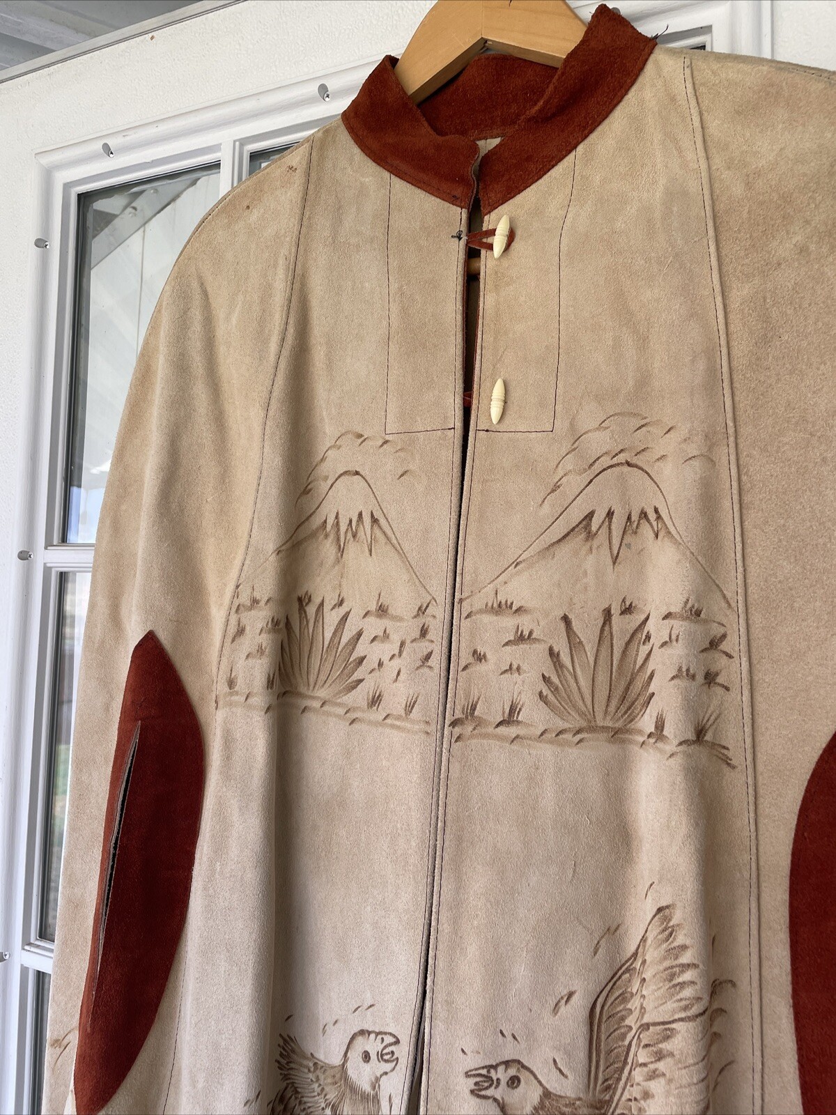 Mexican Suede Poncho 1970’s. Great Art Work. Never Worn Or Very Little Brown