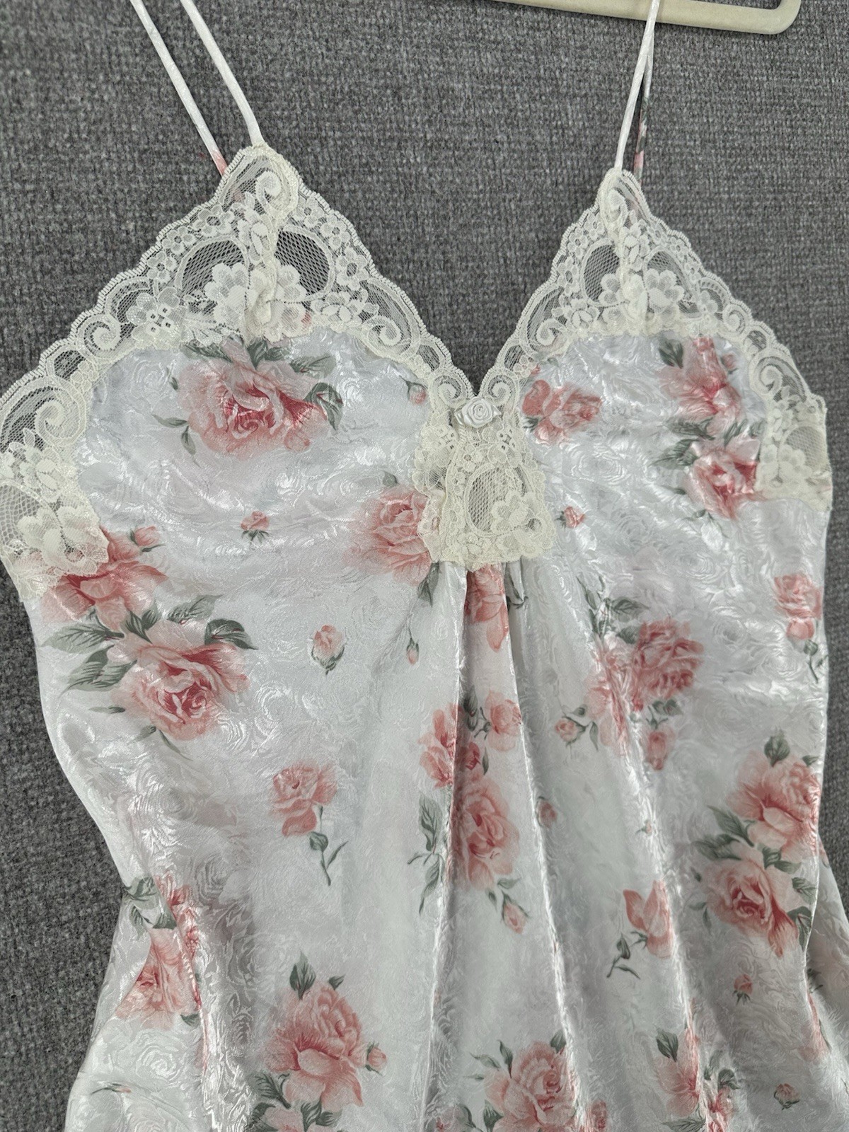 Lucie Ann II Vintage Floral Lace Camisole Medium