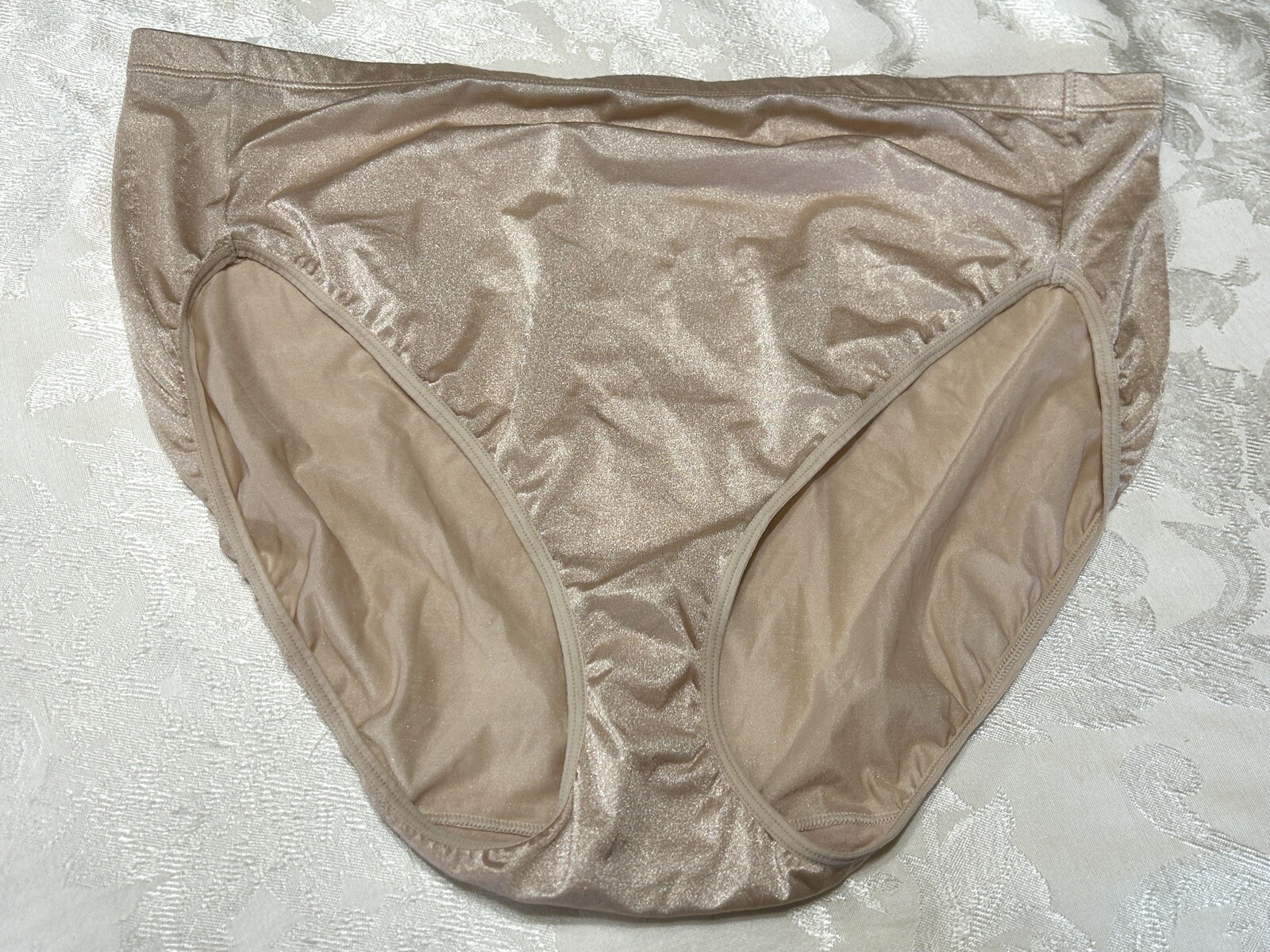 Vtg VANITY FAIR 13194 Comfort Essentials Satin Hi-Cut 9 Beige Brief Panties #160