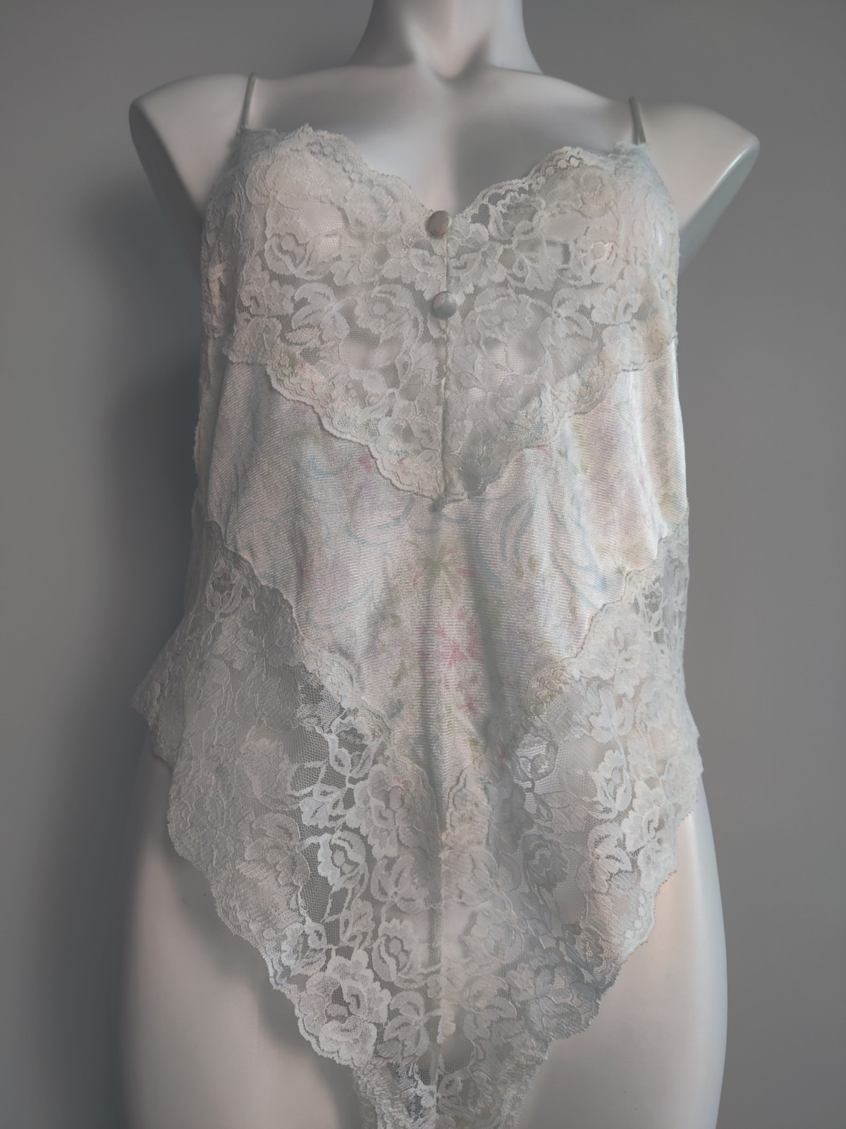 Vintage 80’s Peek-a-boo Teddy Floral Sexy Lace Vassarette XL Made In USA