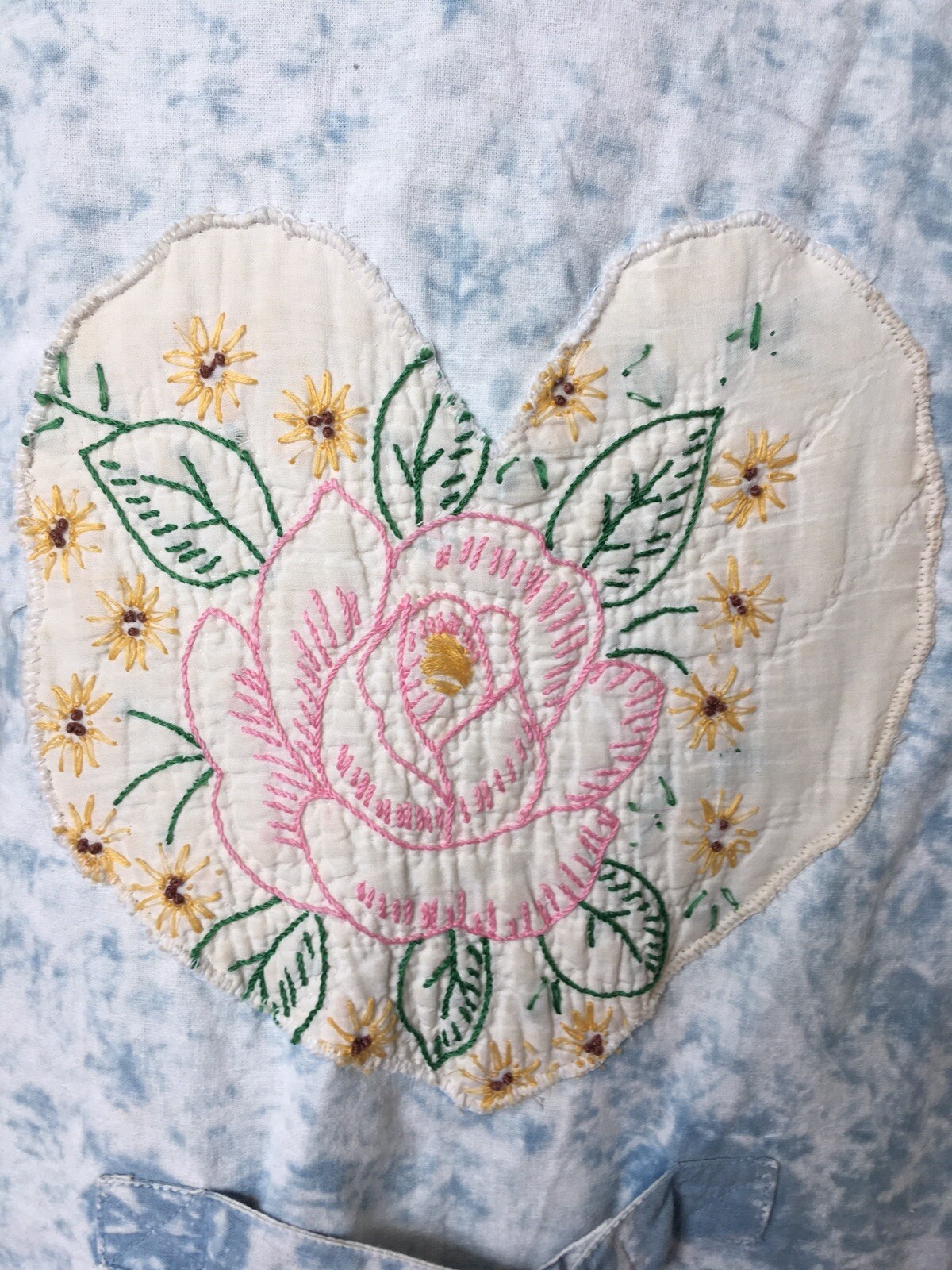 Vintage 1980s BRASSTACKS Stone Washed COTTON Vest HEART Floral QUILT APPLIQUE