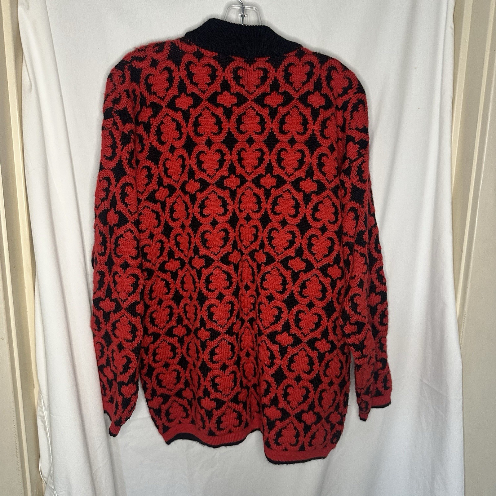 Vintage 80’s Women’s Midnight Blues Red & White Rhinestone Knit Sweater Size M￼