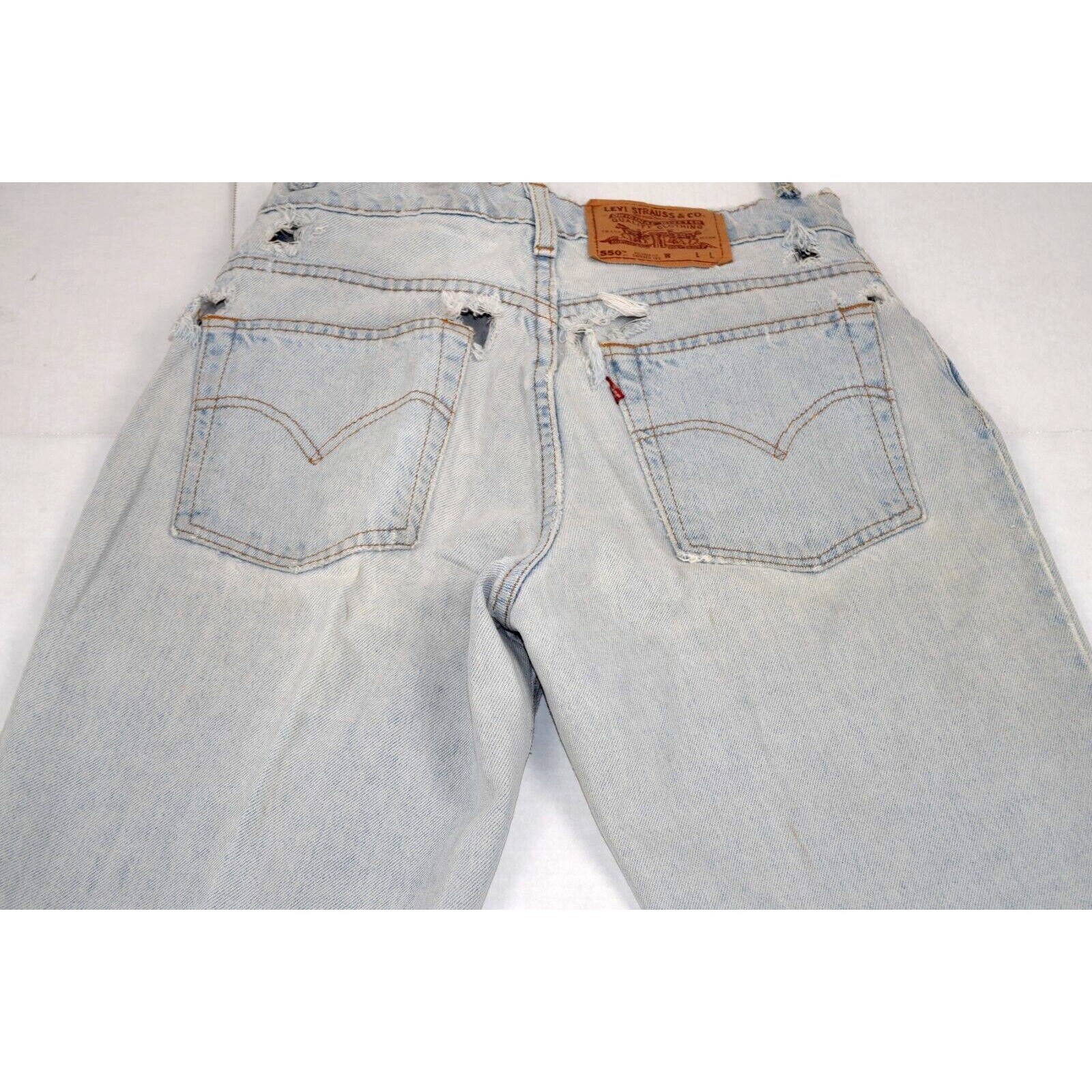 Vintage Levi’s 550 Jeans 26 x 30 Pale Blue Relaxed Fit Tapered Leg c.2013