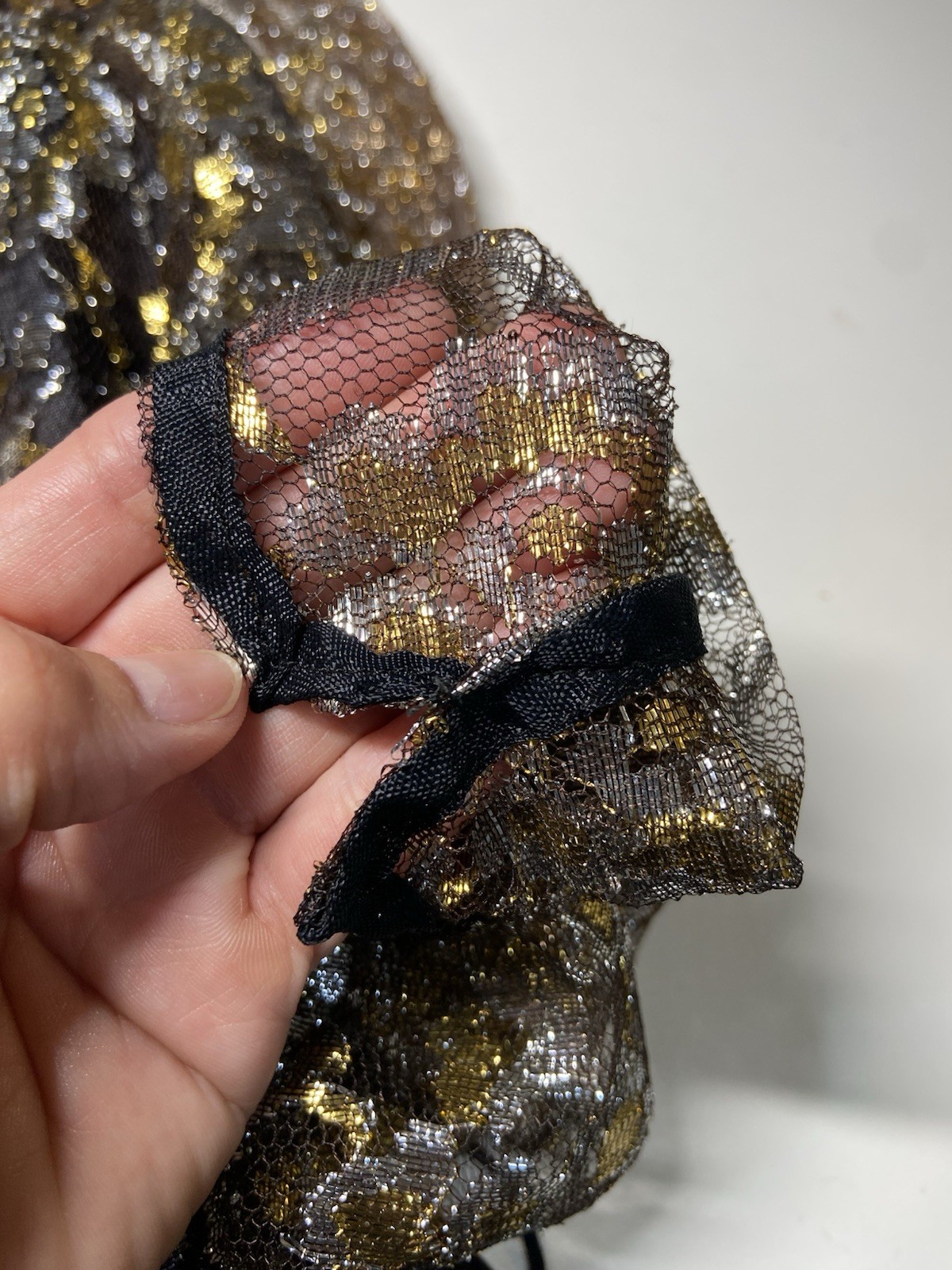 Vintage 1960’s Cocktail Dress Gold Black Metallic Lace Size 2