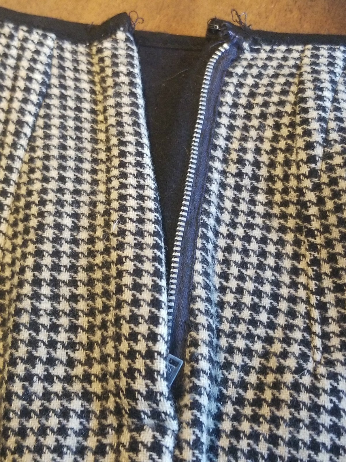 Vintage 1950s Pendleton Woman’s Coat & Skirt Size 8 Black & White Houndstooth