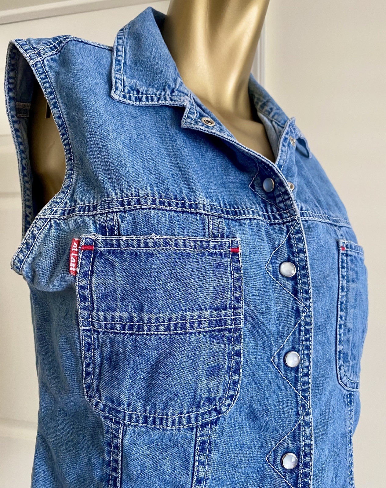 Vintage Sleeveless Denim Vest Top Pearl Snap Y2K 90s Festival Western Size M