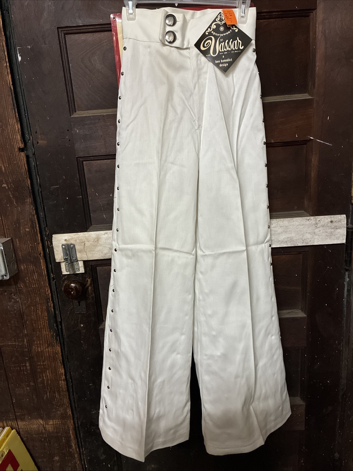 Vintage 1950s Junior’s by Vassar White Bell Bottom Pants w/Silver Buttons size 8