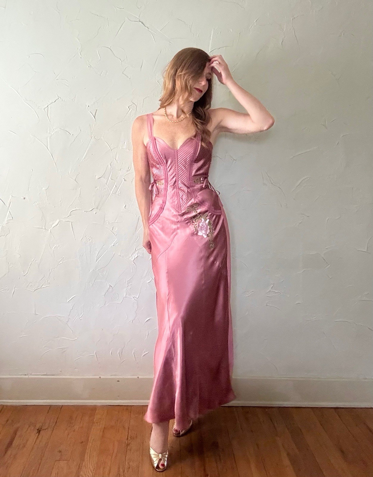 vtg Y2K Fredricks of Hollywood Silk Pinktuck Boned Bodice Embroidered Dress