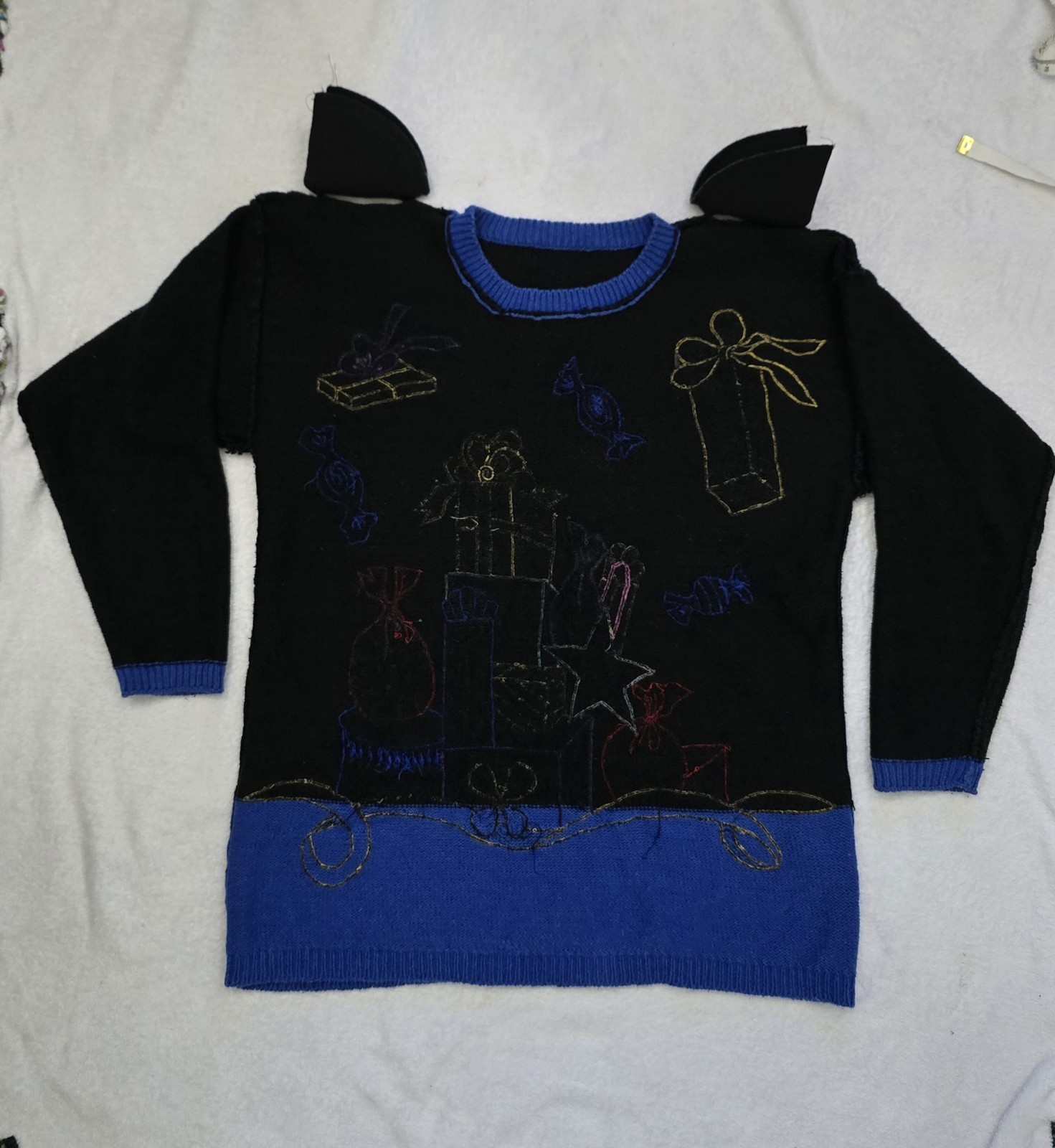 Vtg. Yarnworks Ugly Christmas Sweater Presents Candy Embroidery Beads, Medium