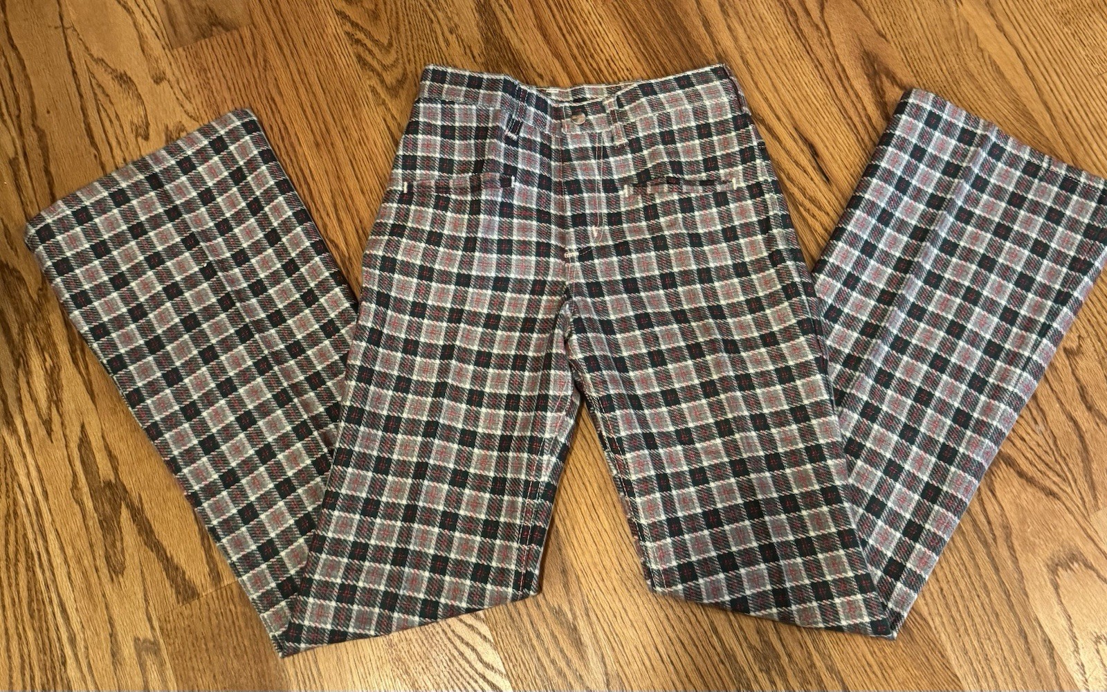 Vtg 1970s Maverick Plaid Pants XS 24×31 Green Red Checkered Bell Bottoms EUC