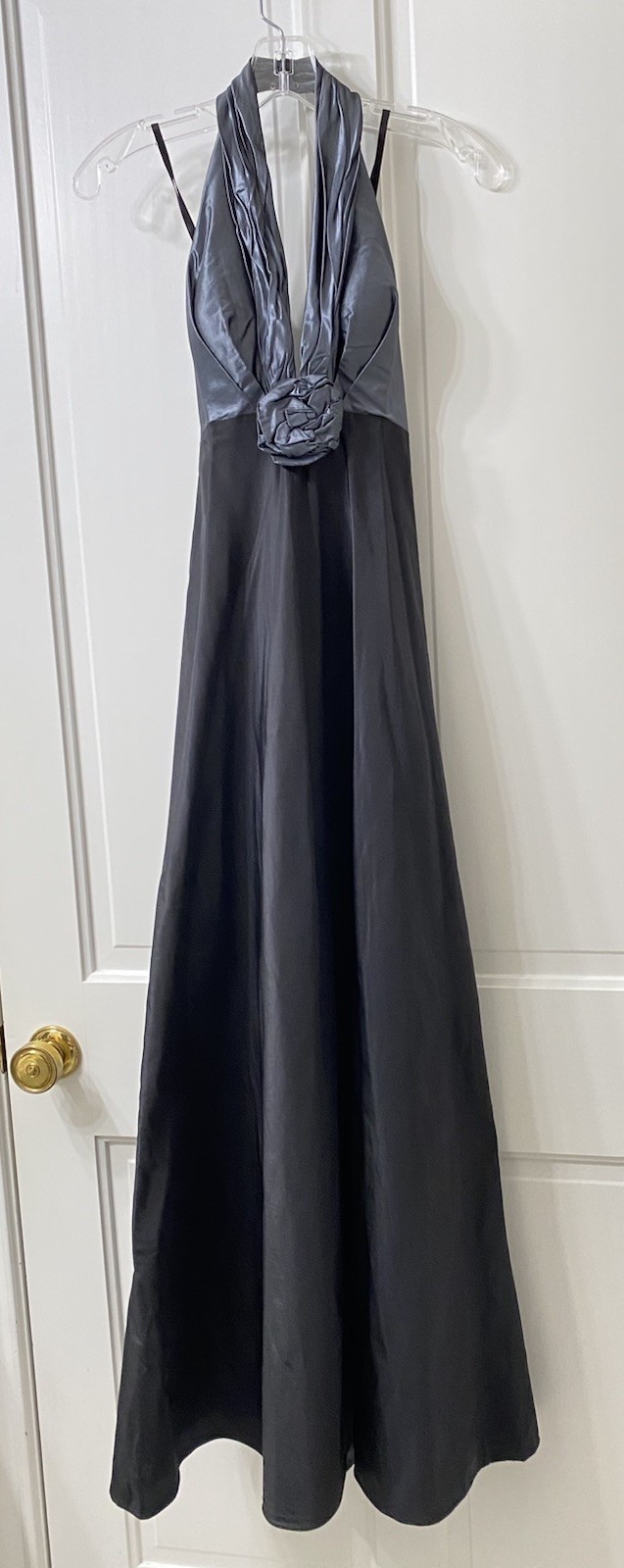 Village Set Vintage 100 Silk Halter Gown Black Silver Prom 90s USA Size 8 READ