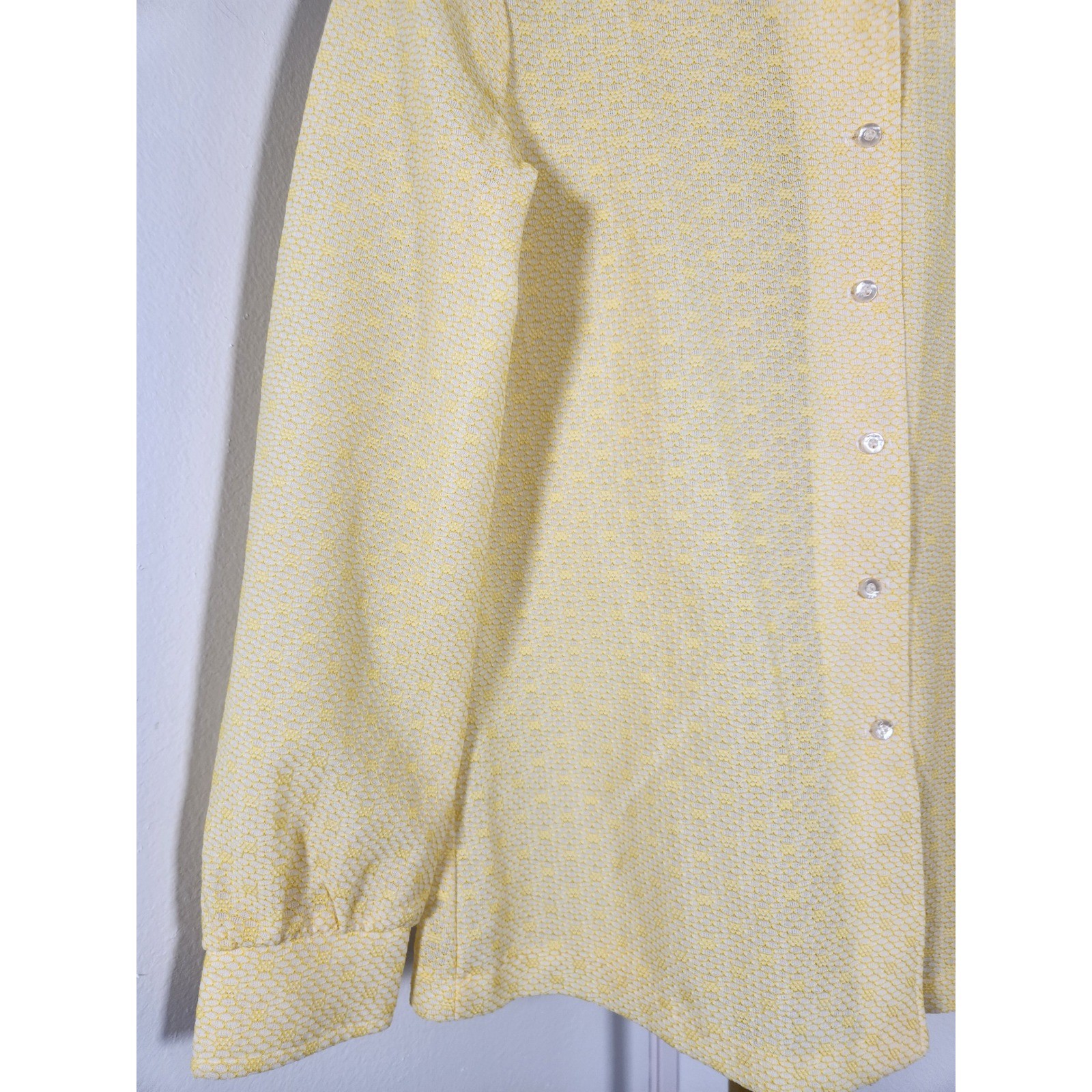 Vintage 70s Catalina Sportswear Yellow Lace Textured Blouse Size Large