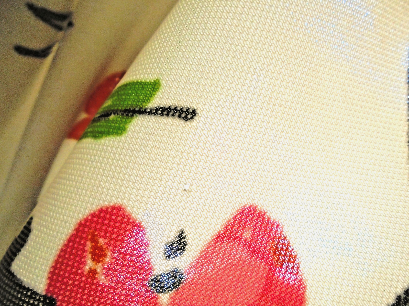 1970s VERA Neumann Cherry Blossom & Dragonfly Print Top Pink White Green Red 16