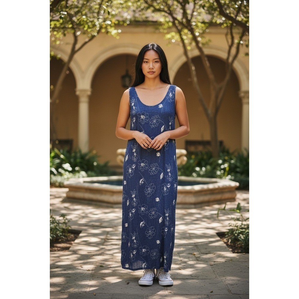 Dressbarn Vintage Blue Floral Crinkle Sleeveless Maxi Dress Scoop Neck Back Slit