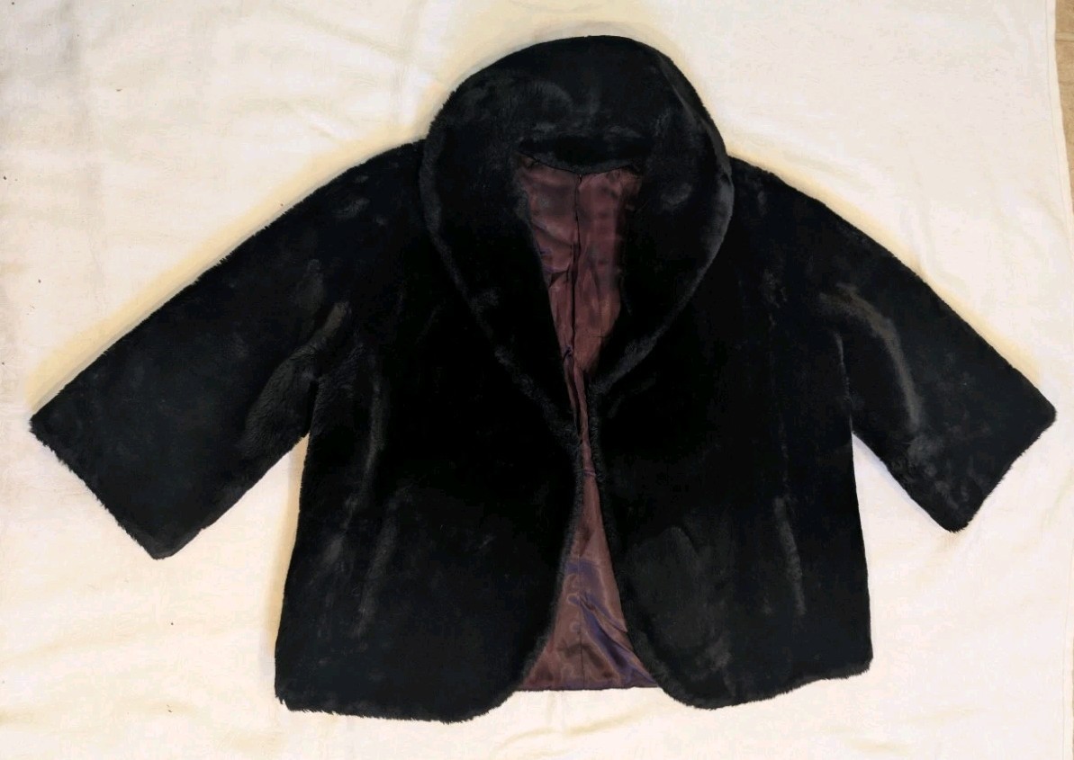 VINTAGE BORGANA Borg Deluxe Black Faux Fur Jacket – Fits L / XL