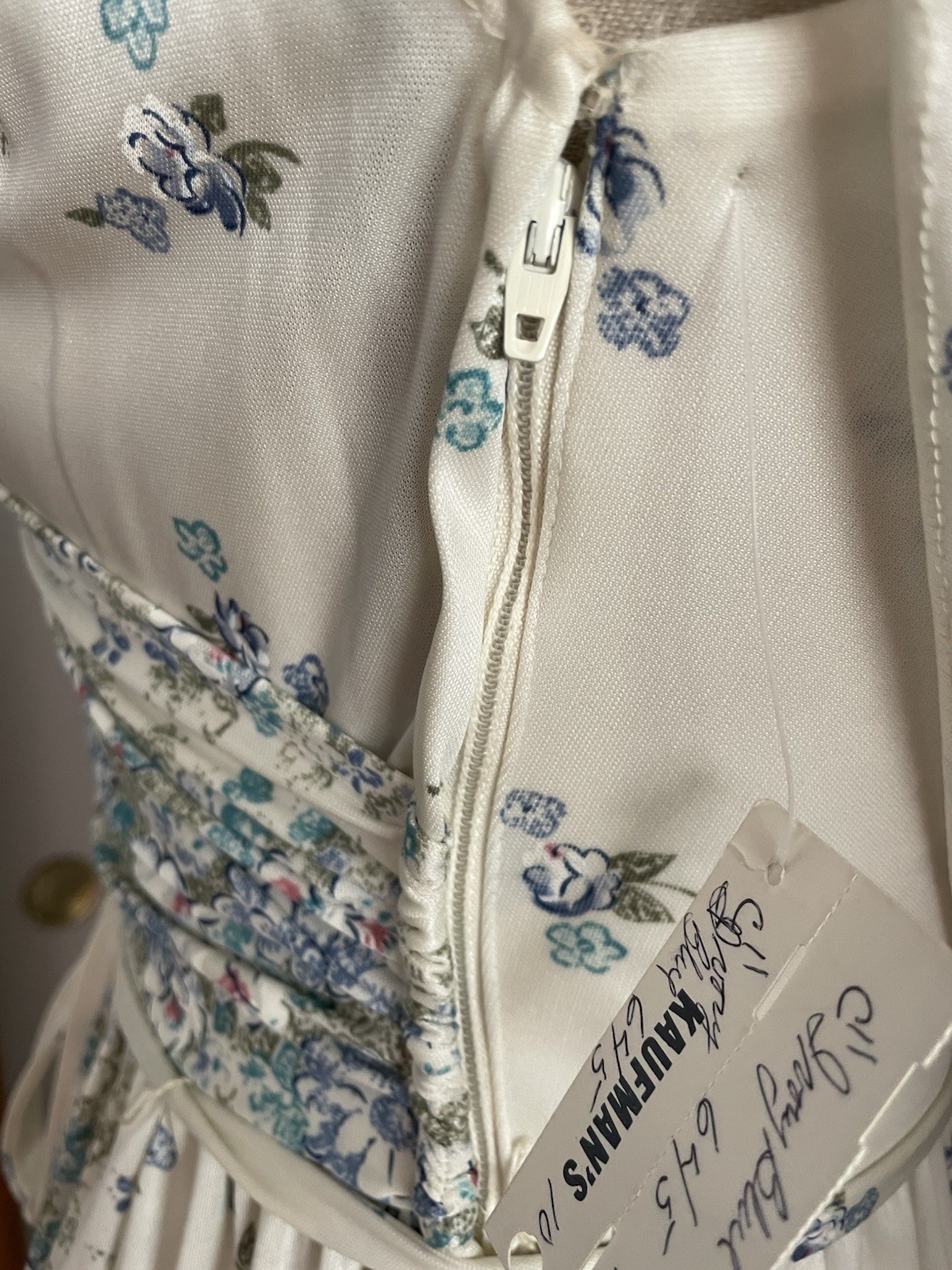 Vintage 1970s Ivory/Blue Floral Maxi Dress Sz 9/10 Goddess Bridesmaid NWT