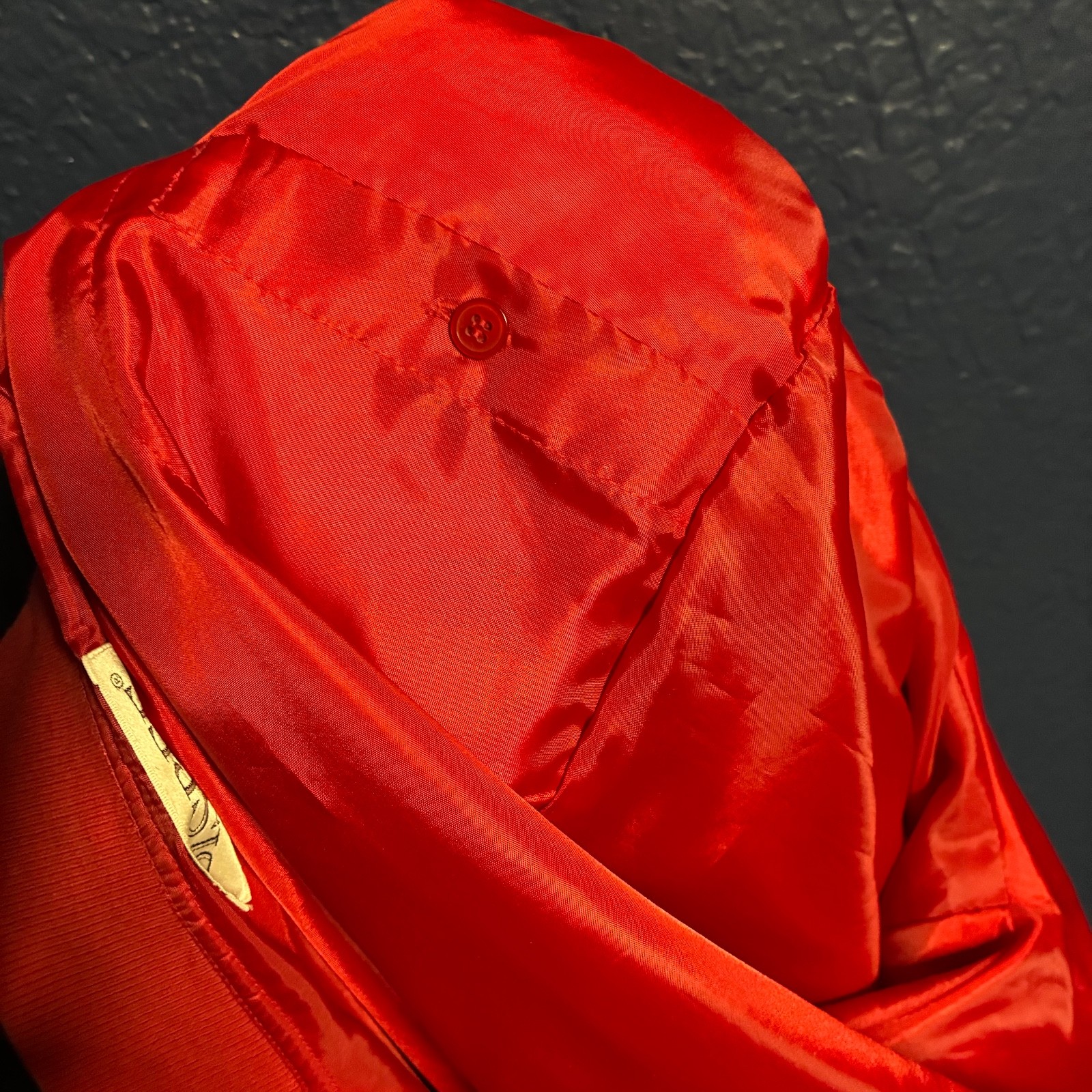 Vintage Y2K YKK Bisbee Women’s Large/XL Silk Bomber Red Zip Up Jacket