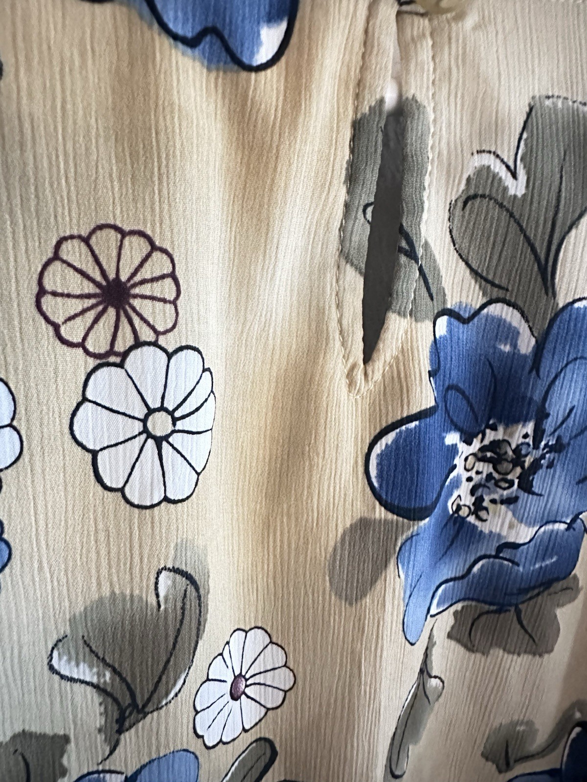 Vintage 90s Maggie Sweet 3X Daisy Wheel Taupe Sand Blue Floral Crepon Blouse